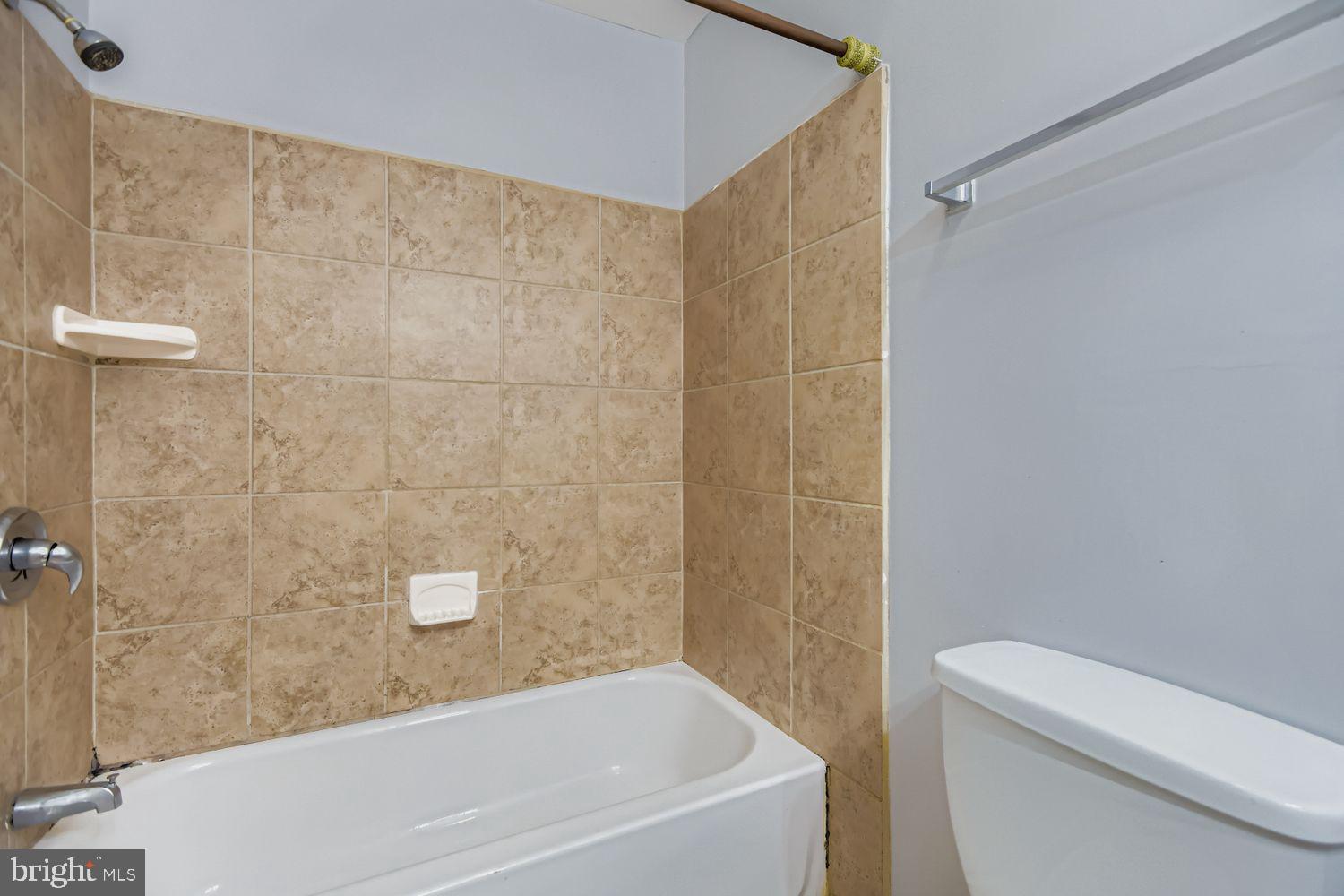 HIGHLANDTOWN - Residential