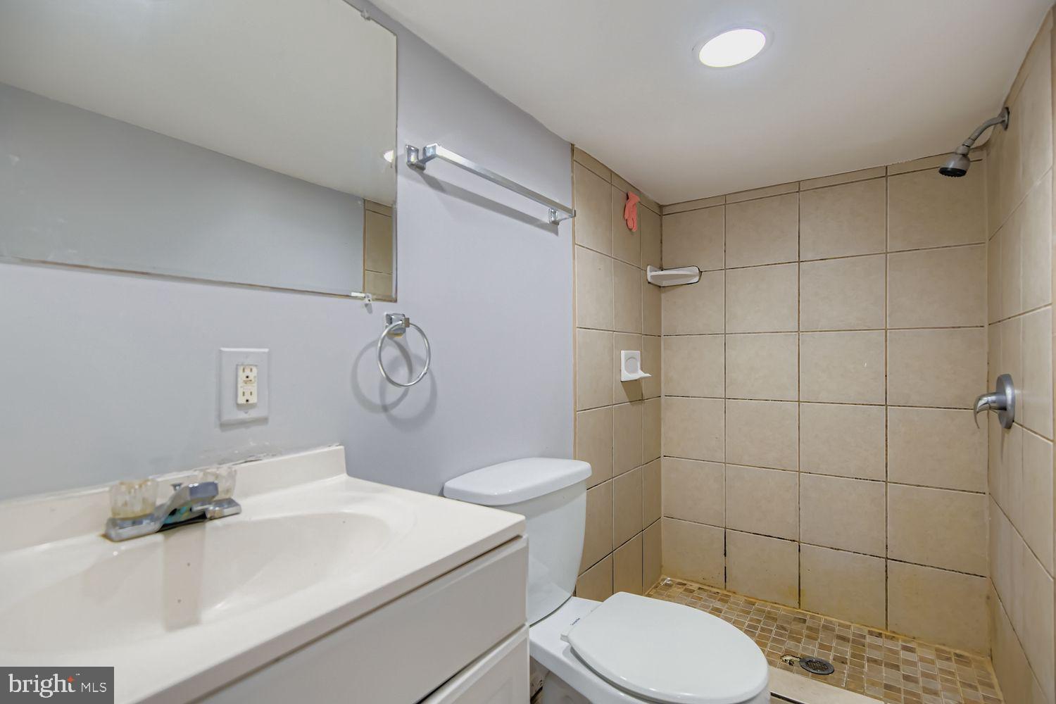 HIGHLANDTOWN - Residential