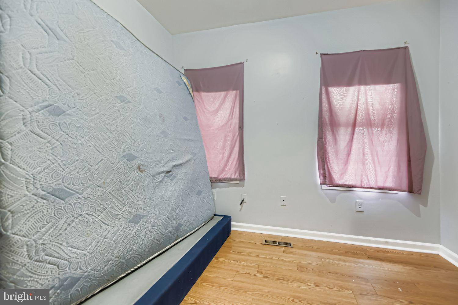 HIGHLANDTOWN - Residential