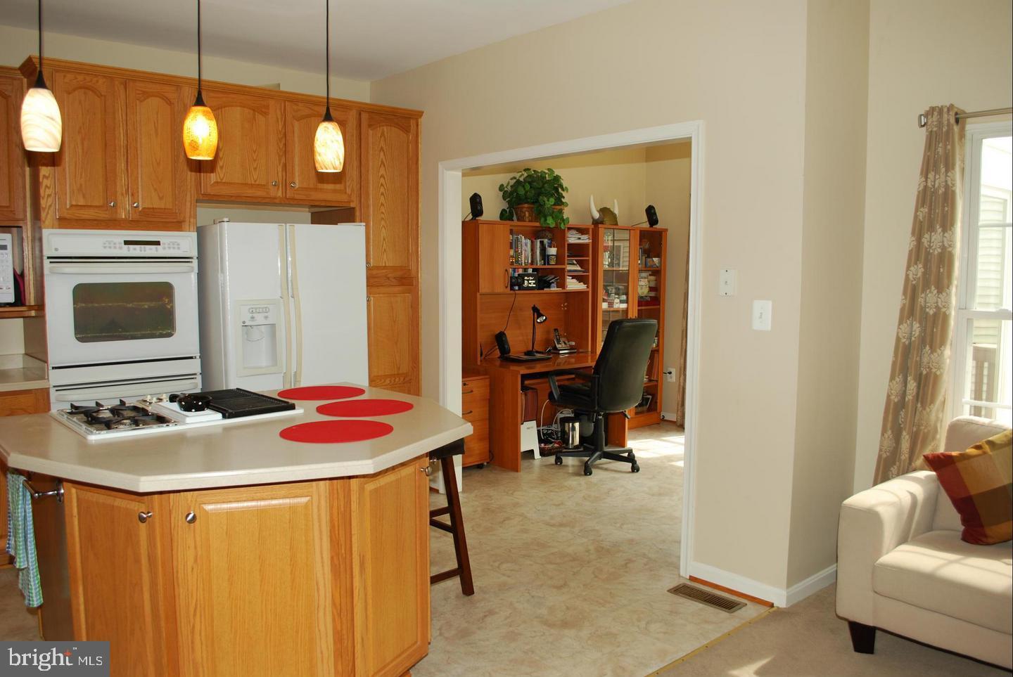 FAIRFAX CENTER LANDBAY - Residential Lease