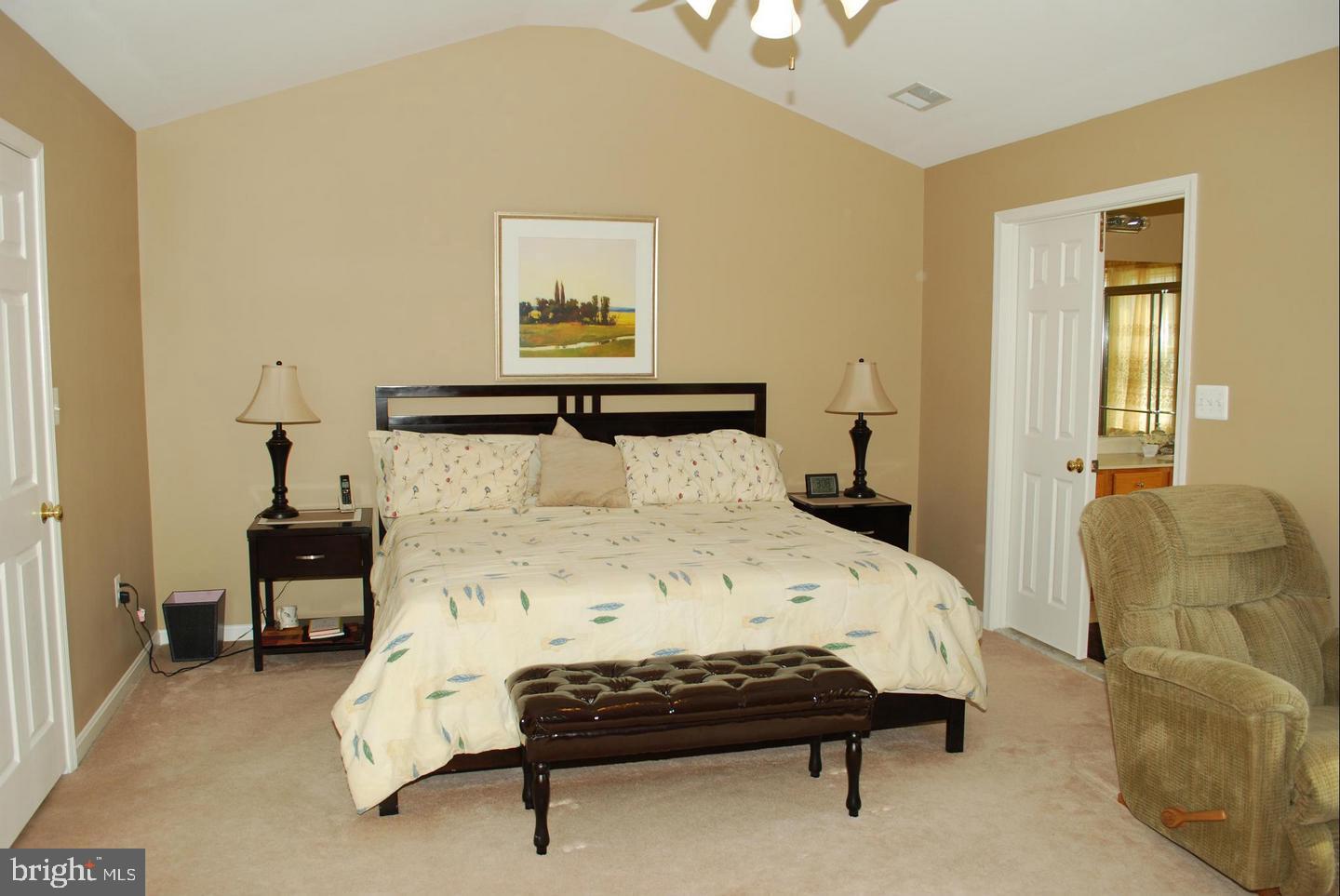 FAIRFAX CENTER LANDBAY - Residential Lease