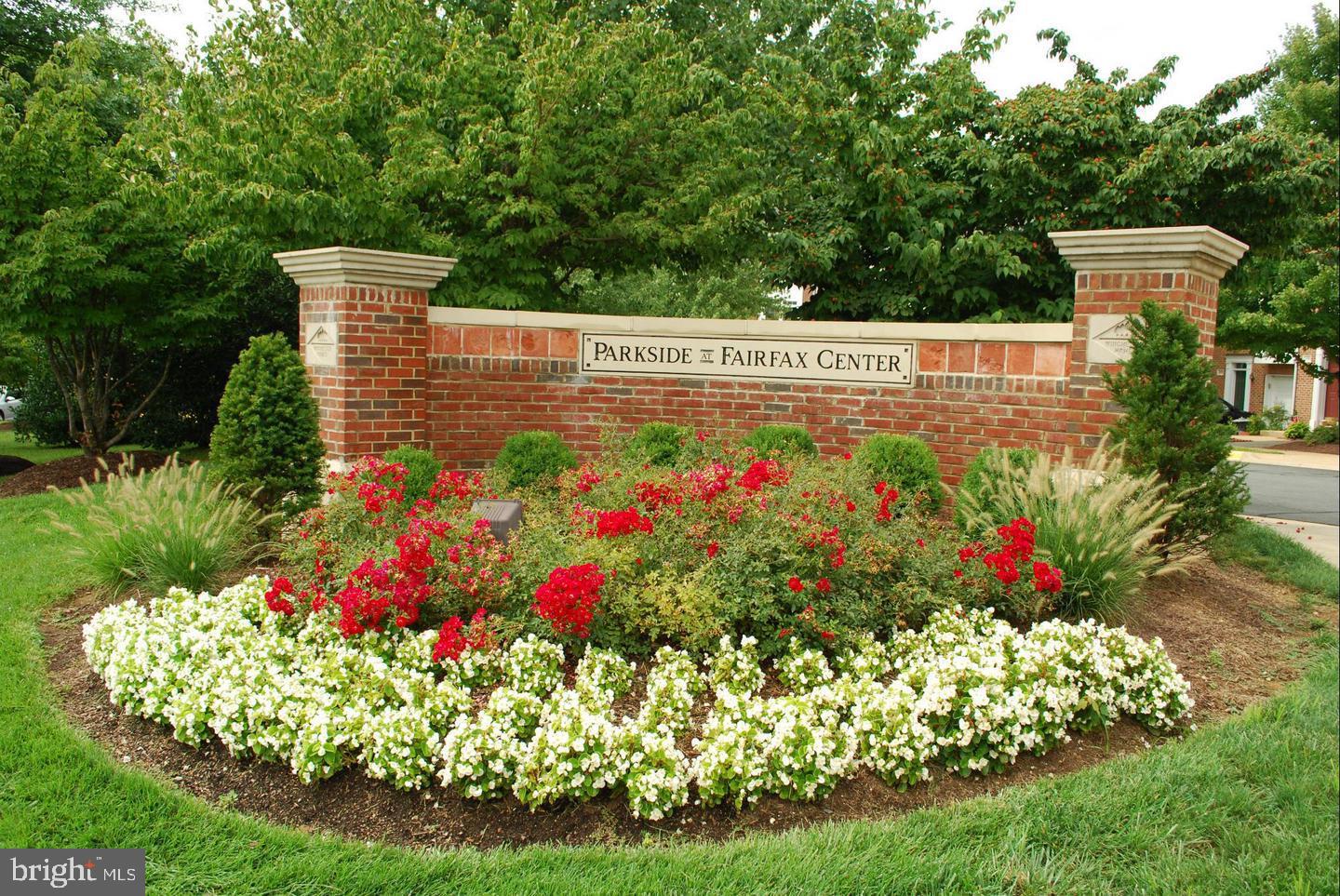 FAIRFAX CENTER LANDBAY - Residential Lease