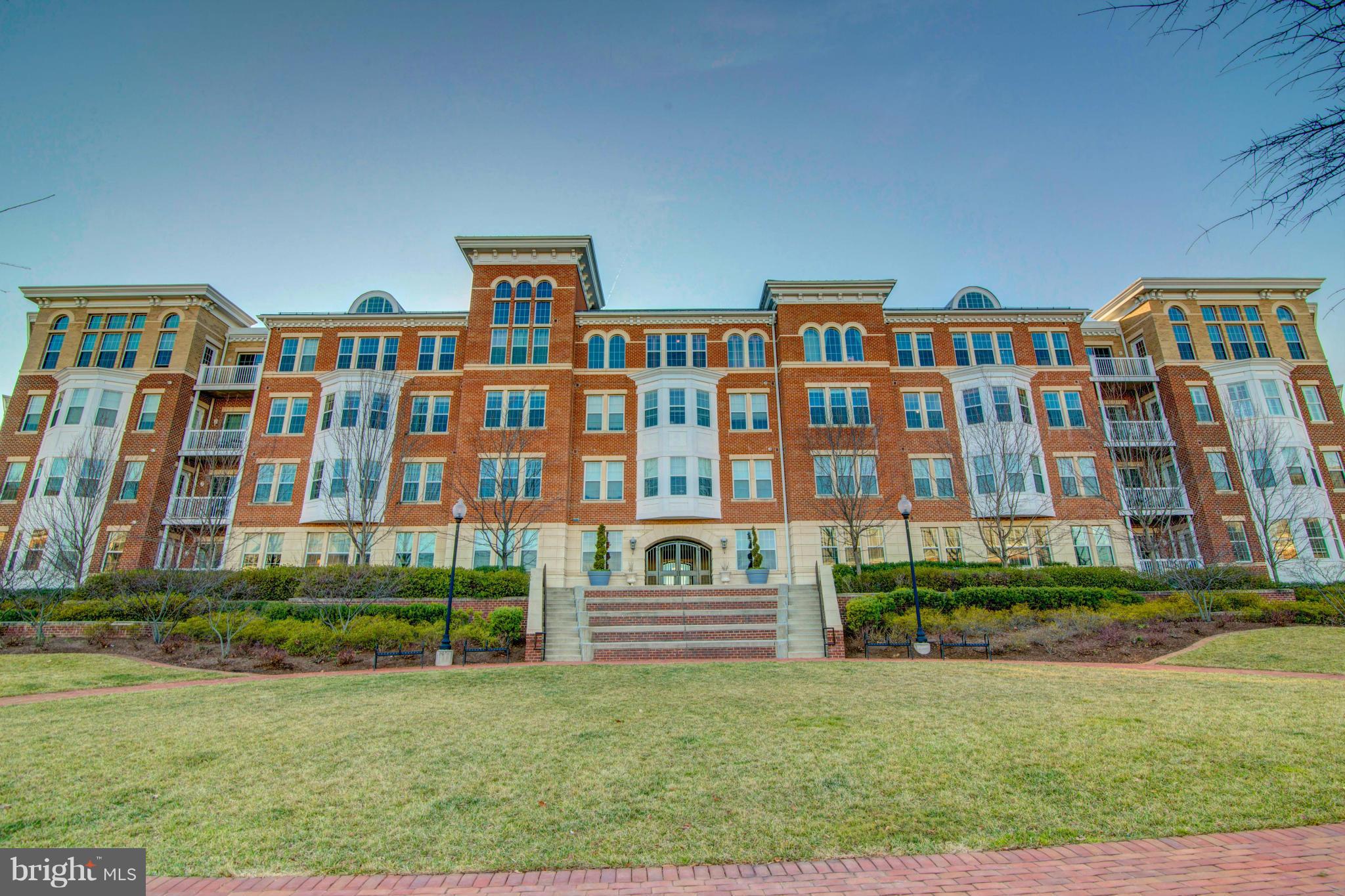 CAMERON STATION - Residential