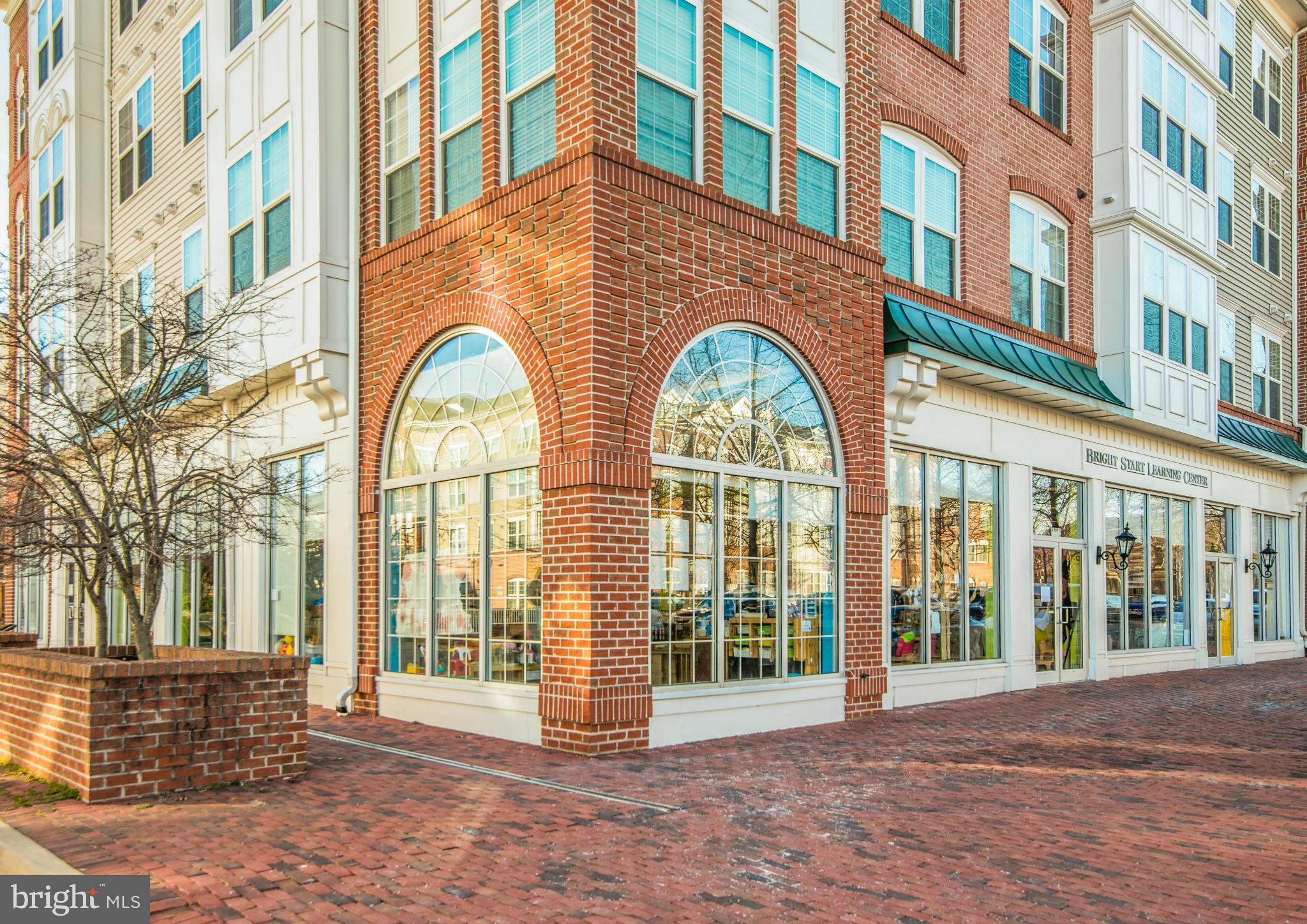 CAMERON STATION - Residential