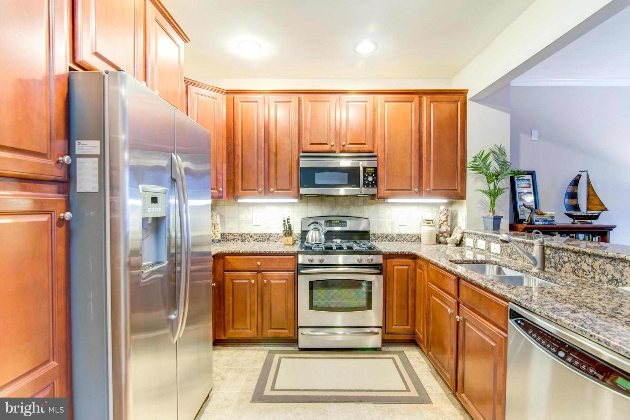 CAMERON STATION - Residential