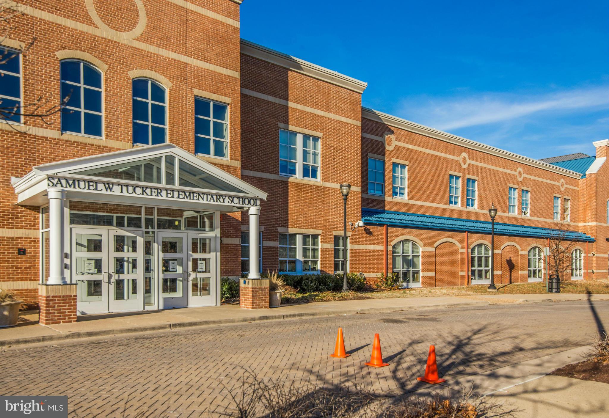 CAMERON STATION - Residential