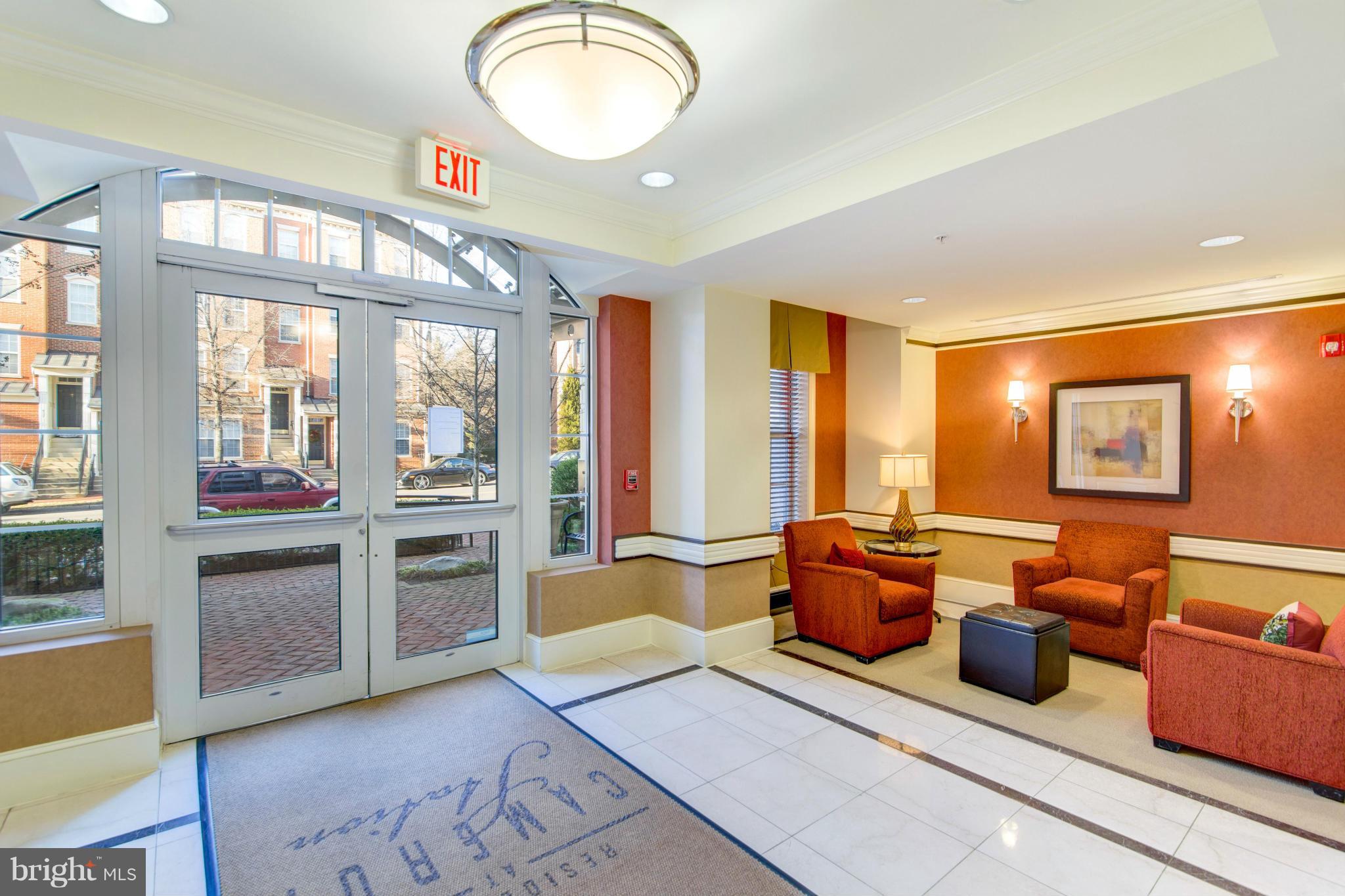 CAMERON STATION - Residential