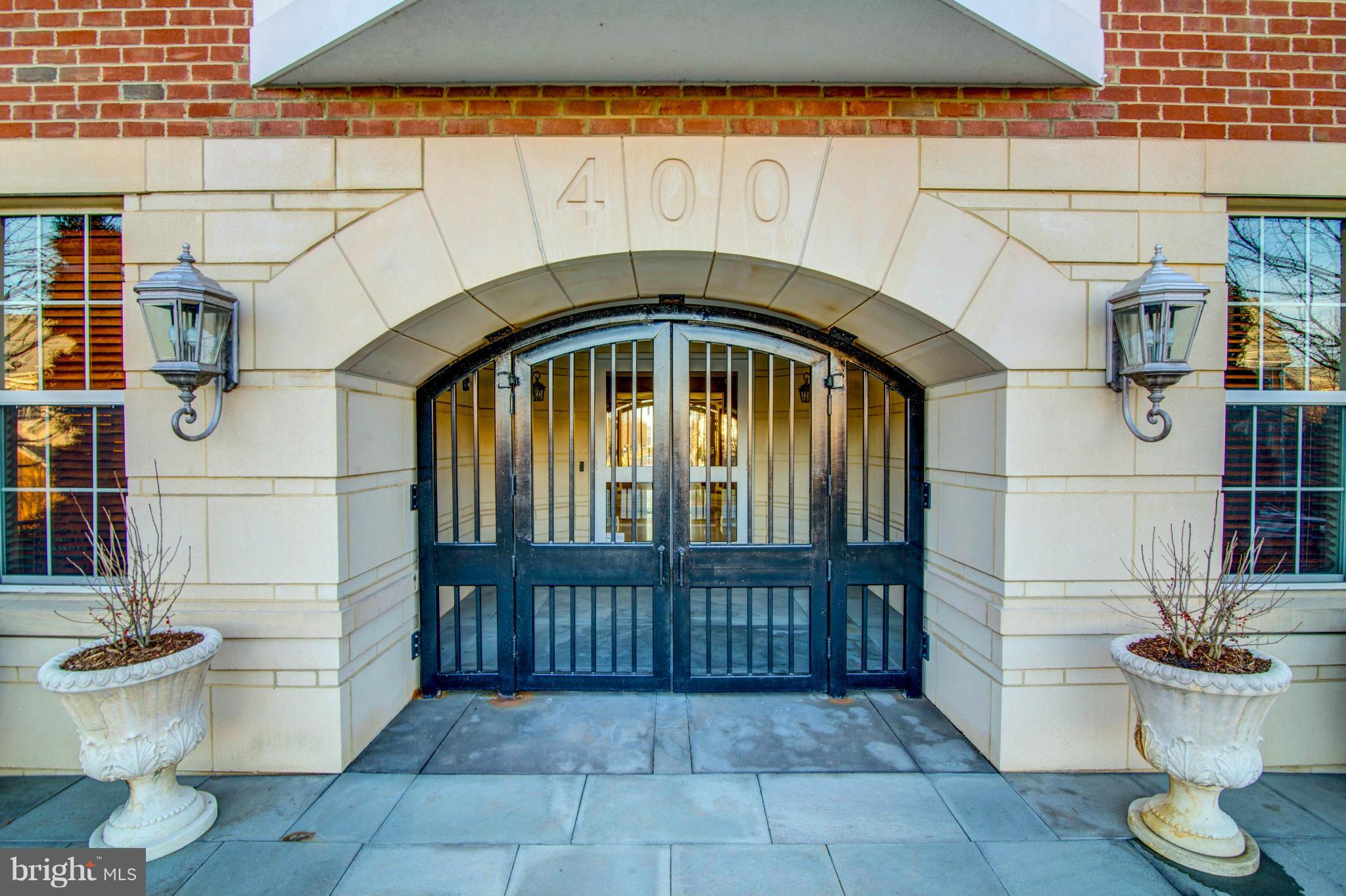 CAMERON STATION - Residential