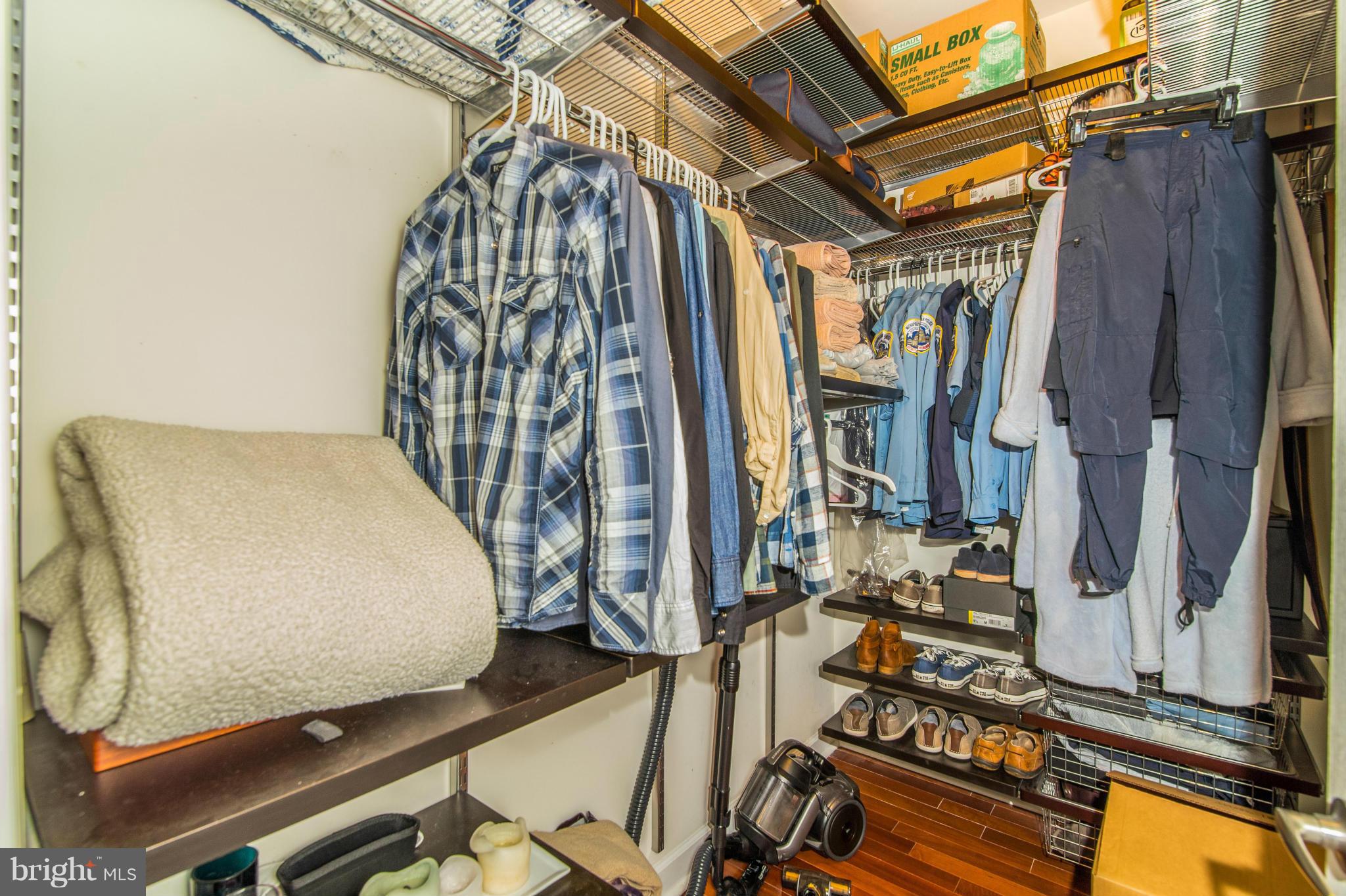 CAMERON STATION - Residential