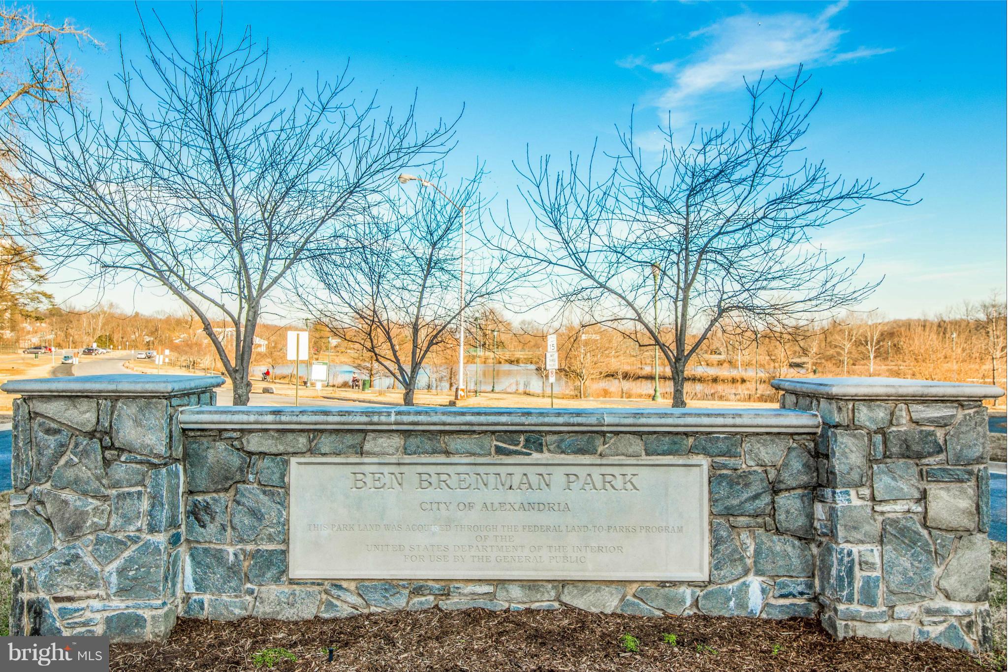 CAMERON STATION - Residential