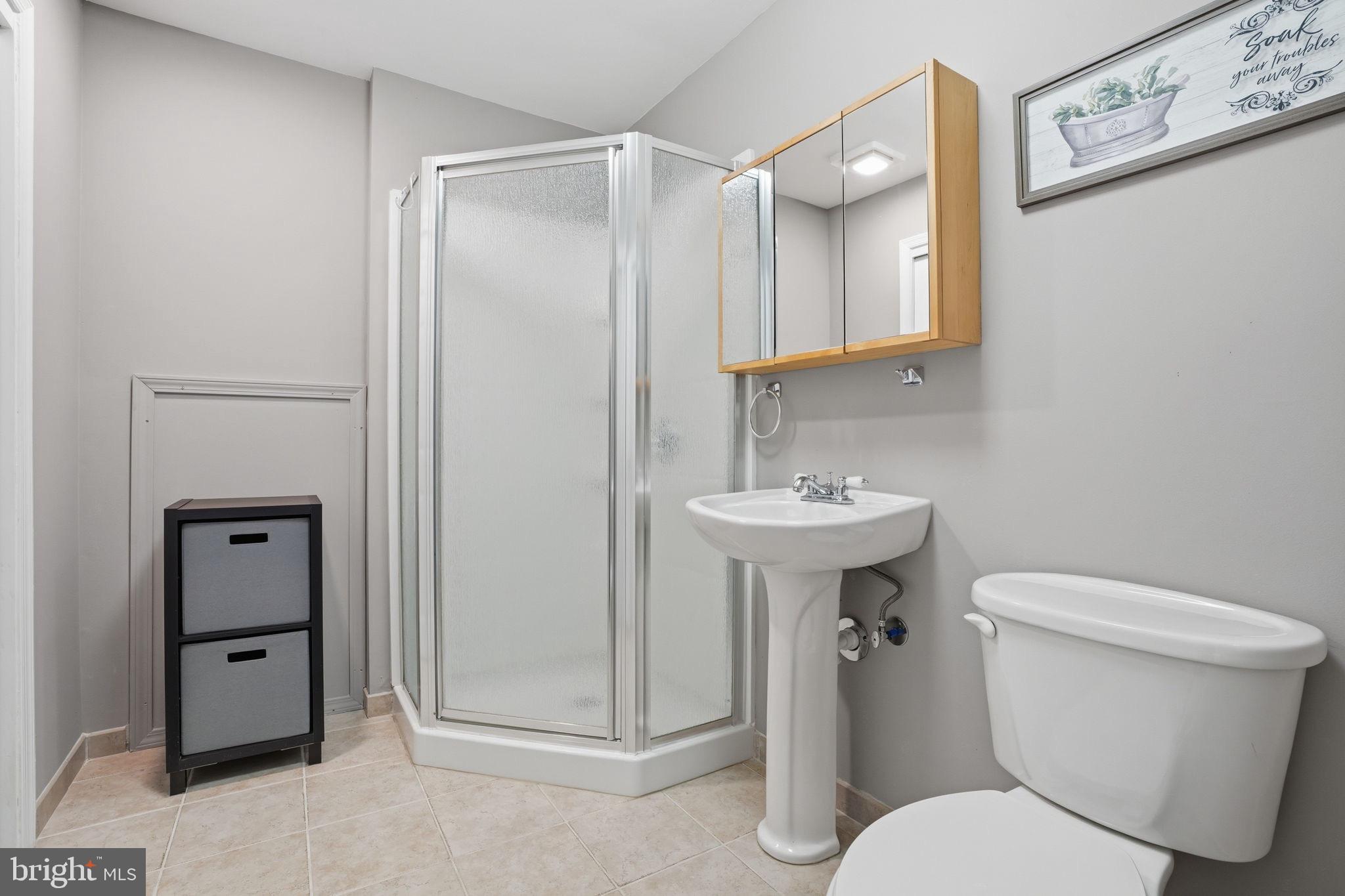 VILLAS AT SHADYBRO - Residential