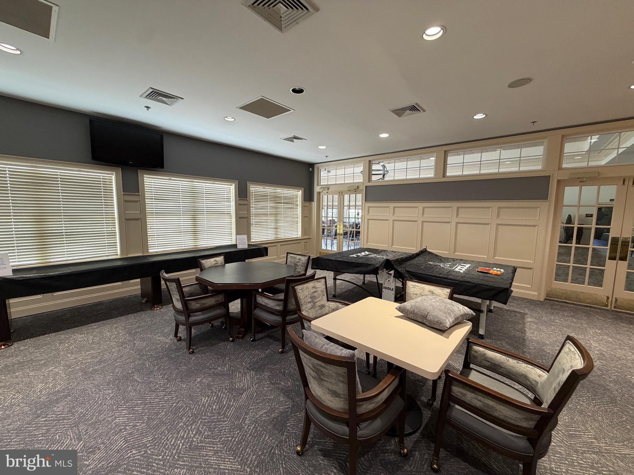 VILLAS AT SHADYBRO - Residential