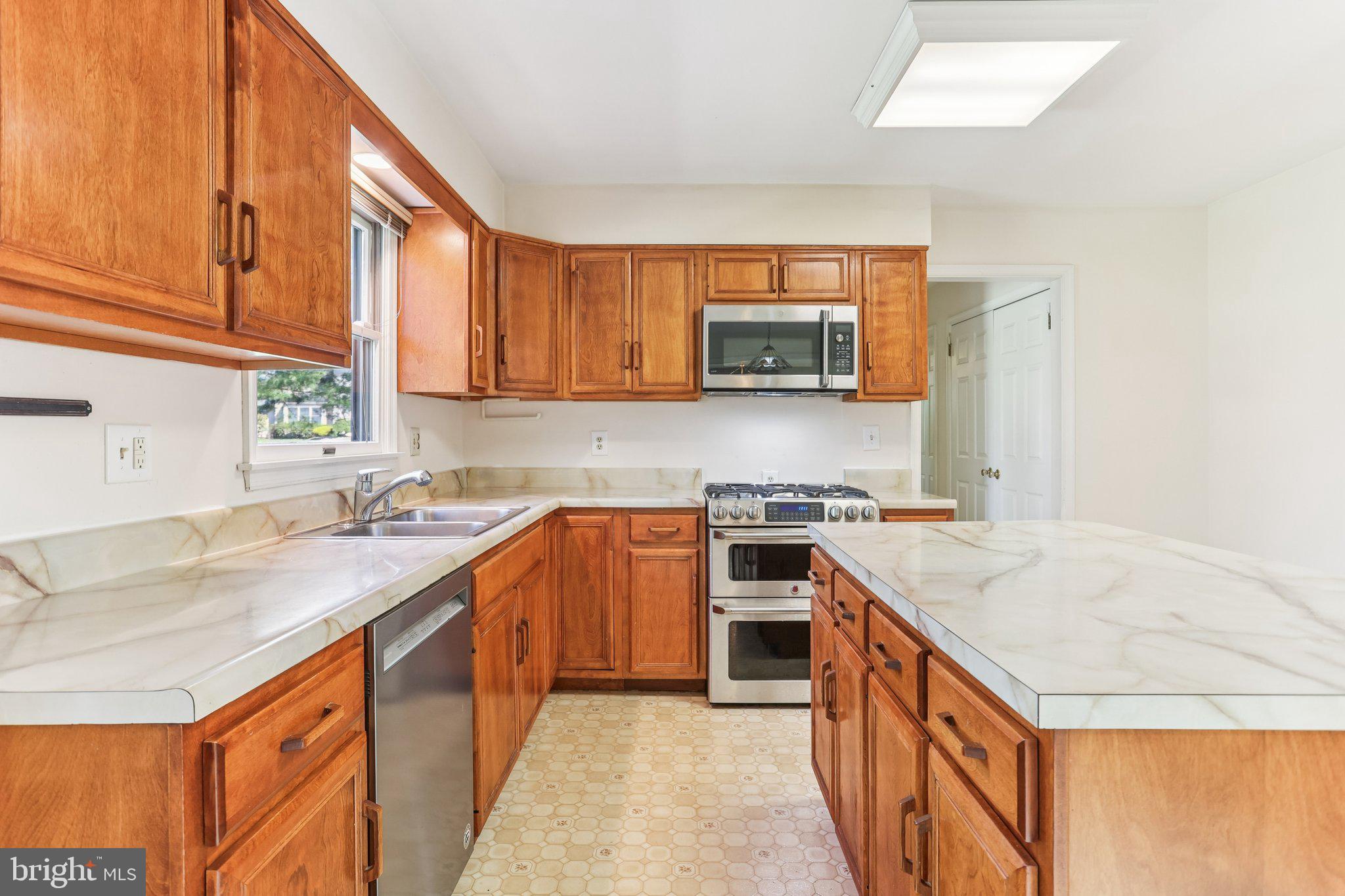 MAPLE GLEN - Residential