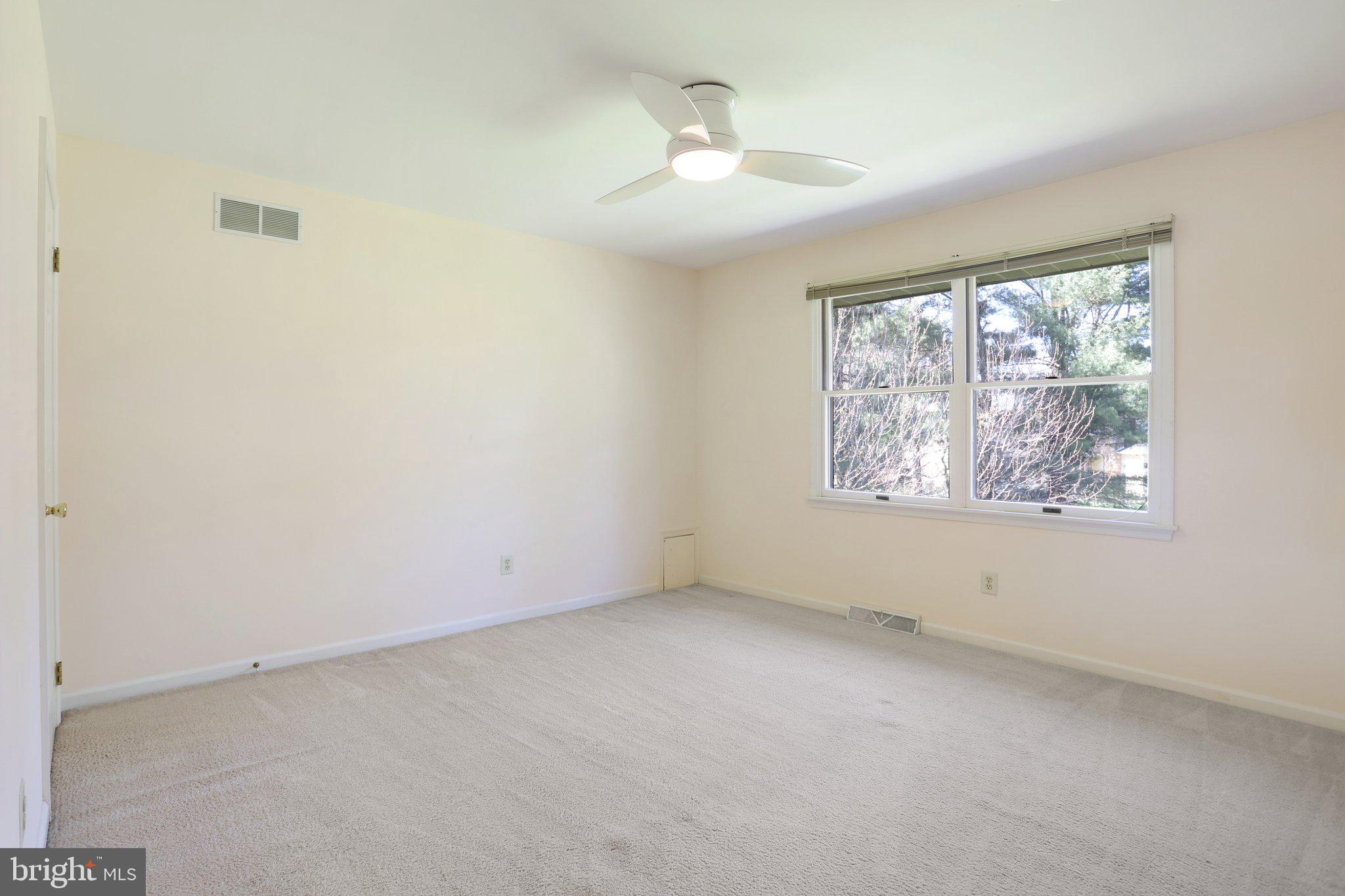 MAPLE GLEN - Residential