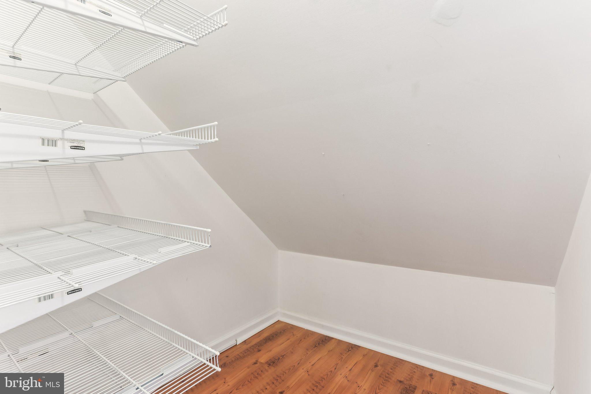 MAPLE GLEN - Residential