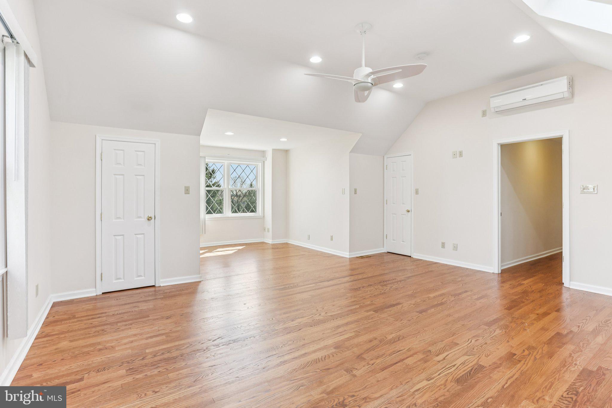 MAPLE GLEN - Residential