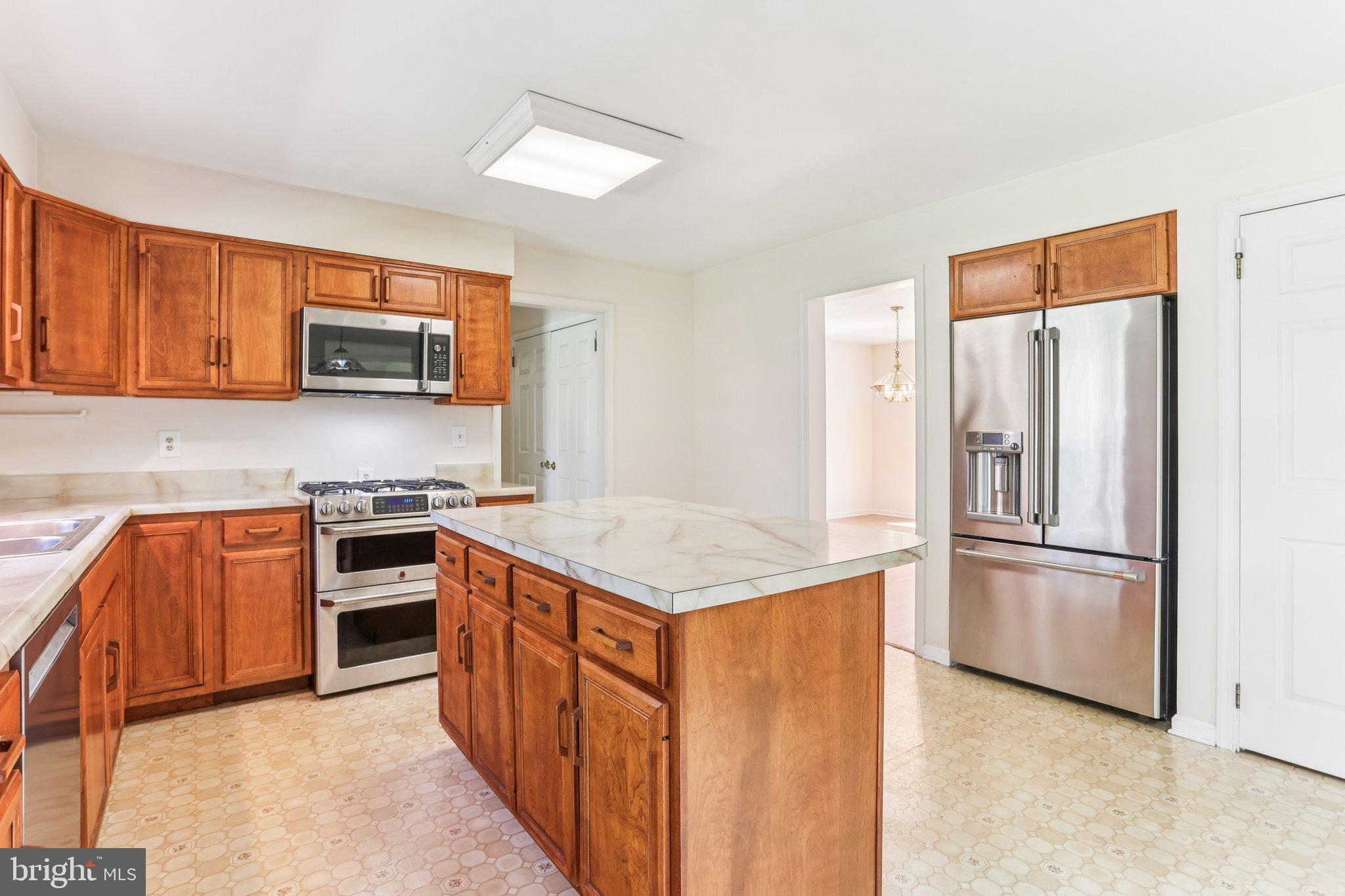 MAPLE GLEN - Residential