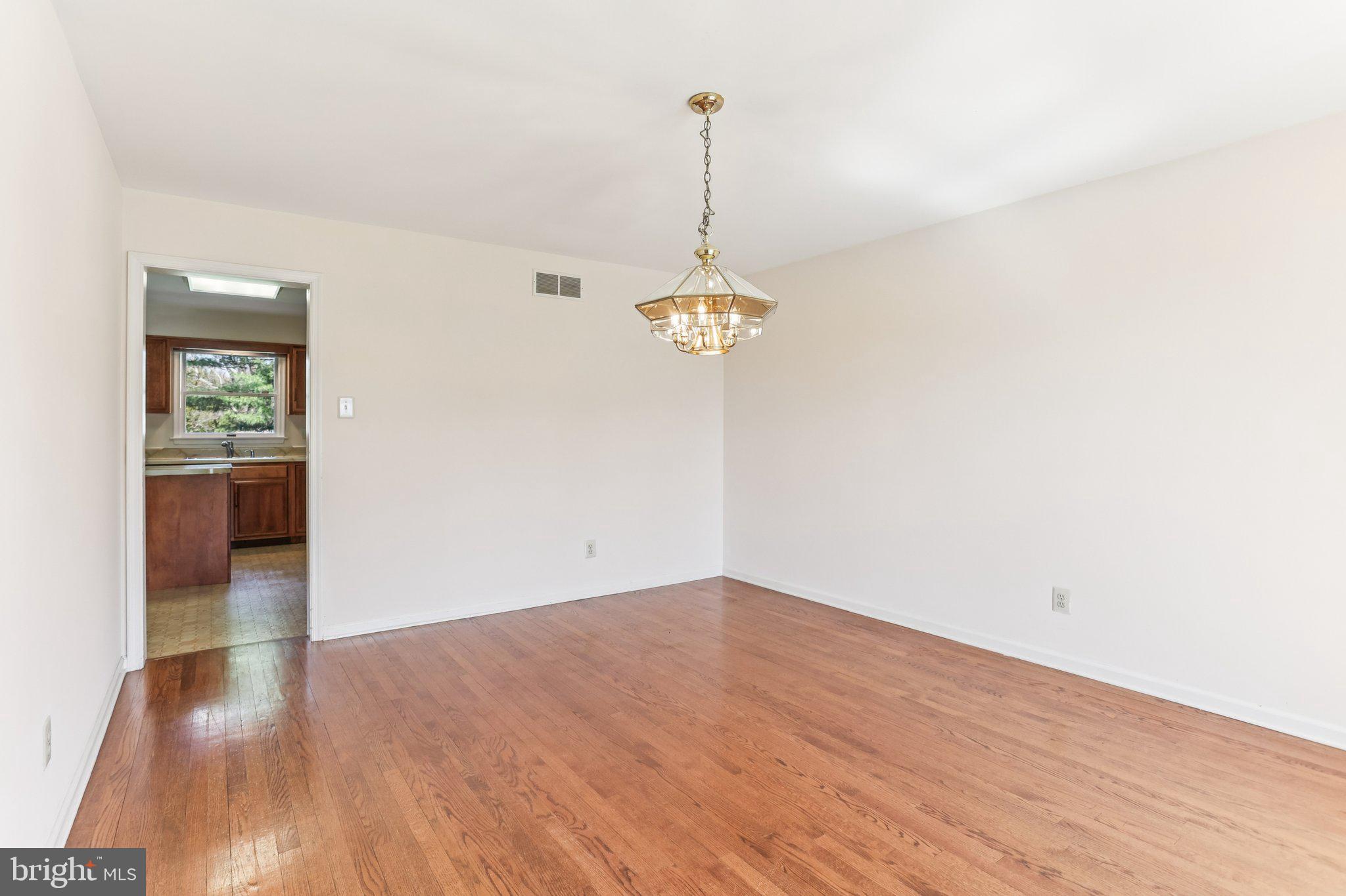 MAPLE GLEN - Residential