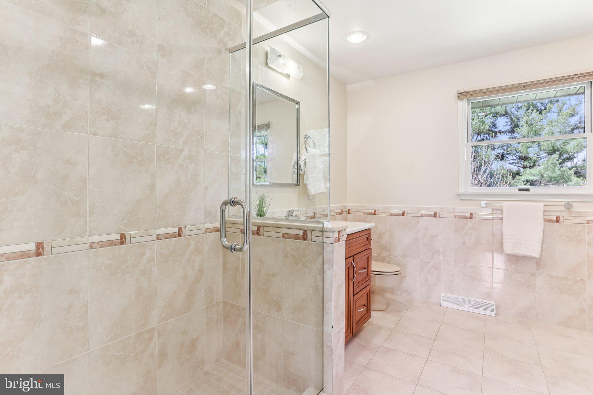 MAPLE GLEN - Residential