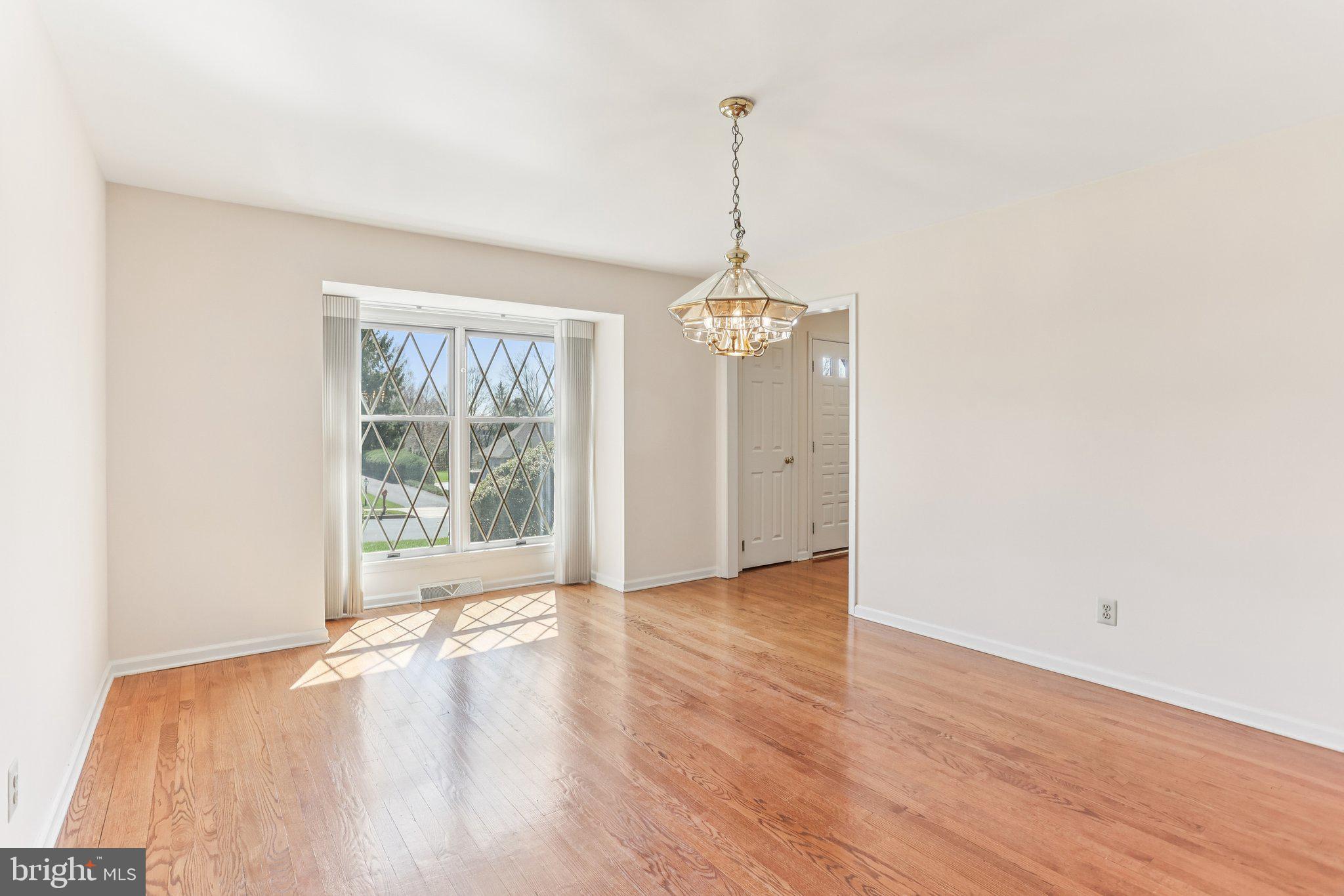 MAPLE GLEN - Residential