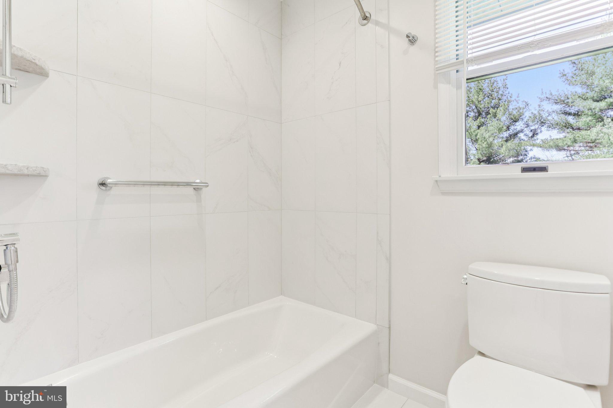 MAPLE GLEN - Residential