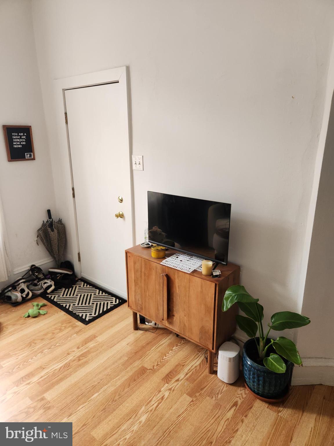 GRADUATE HOSPITAL - Residential Income