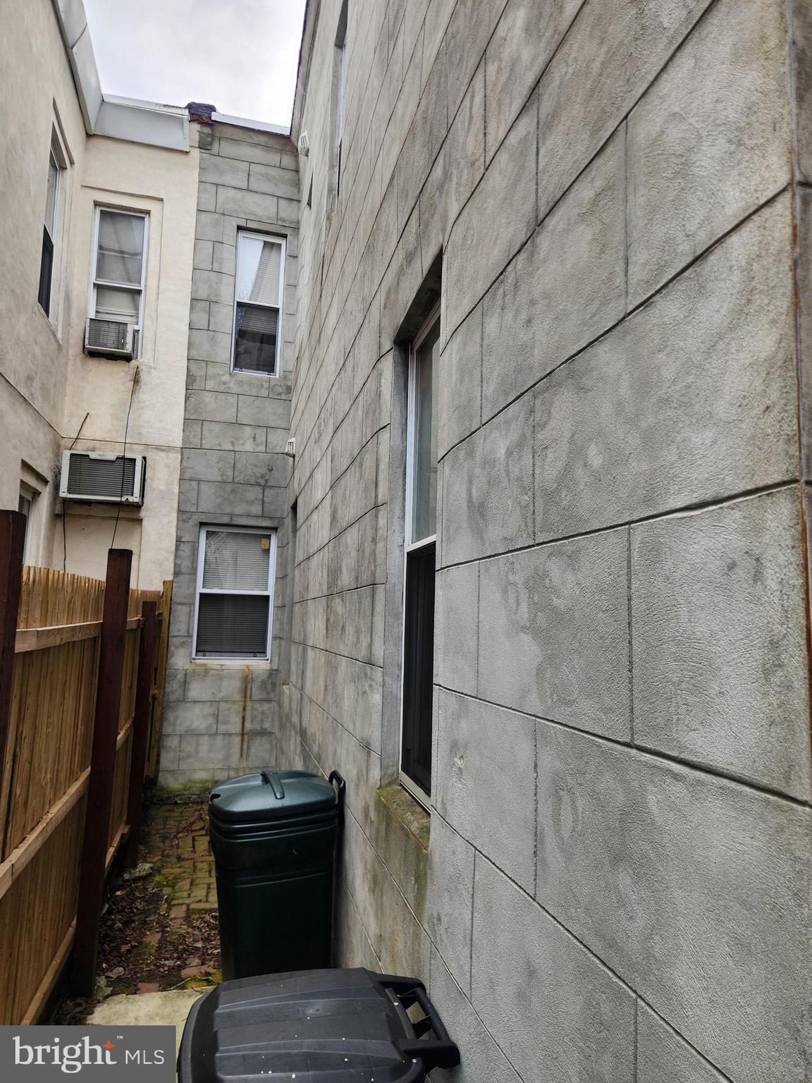 GRADUATE HOSPITAL - Residential Income