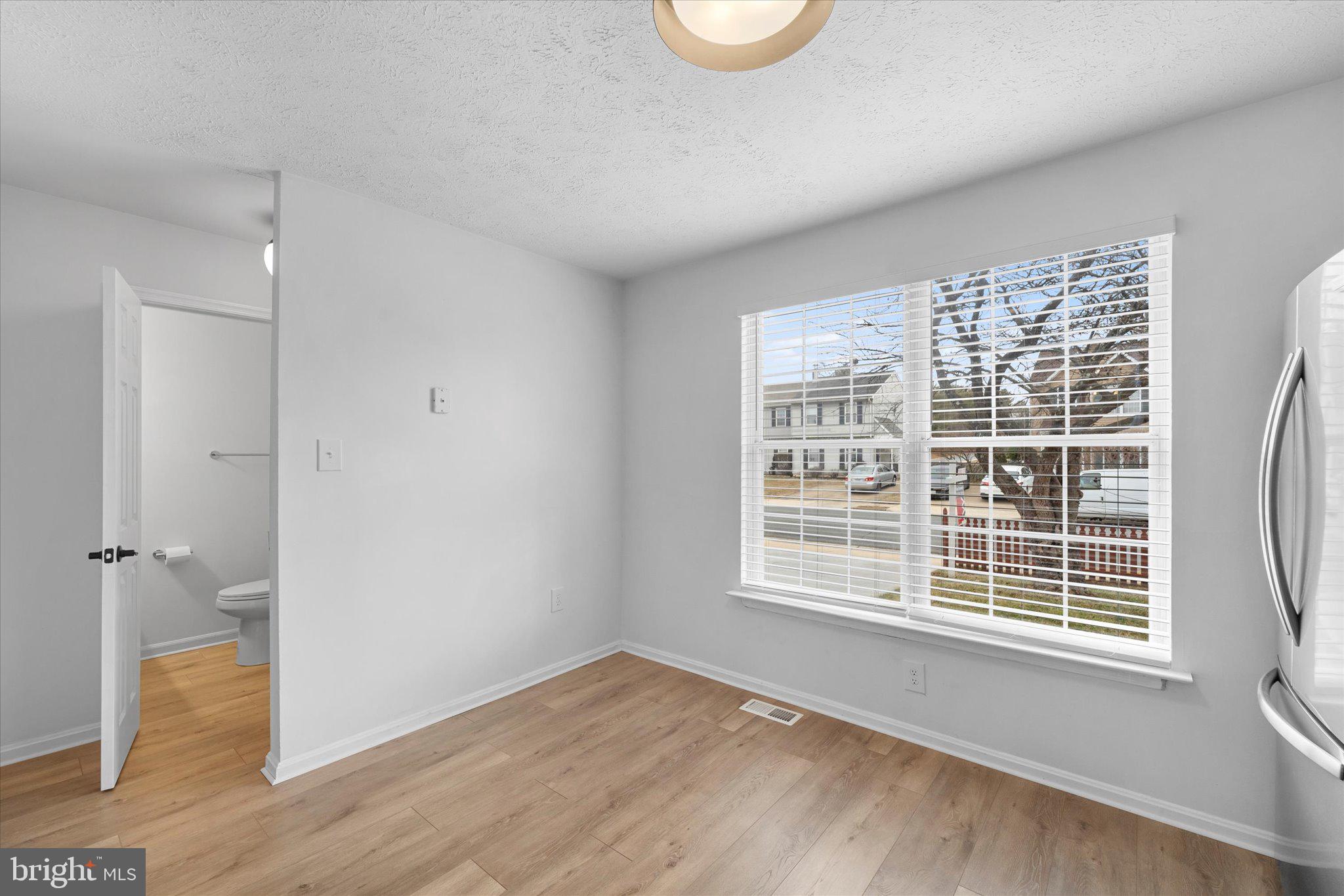 EXETER - Residential