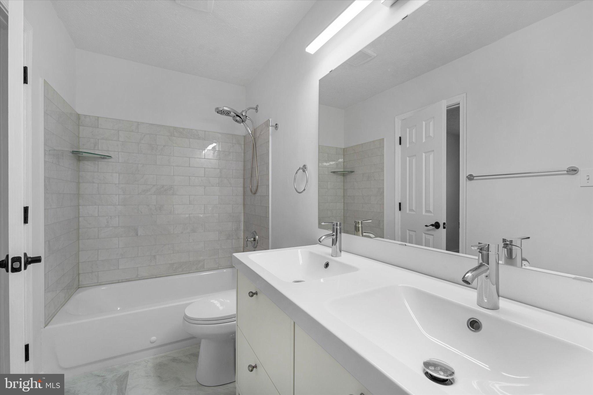 EXETER - Residential