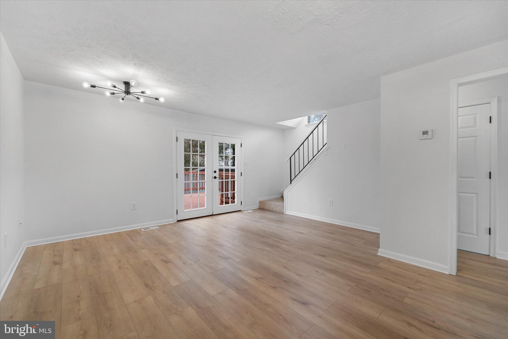 EXETER - Residential