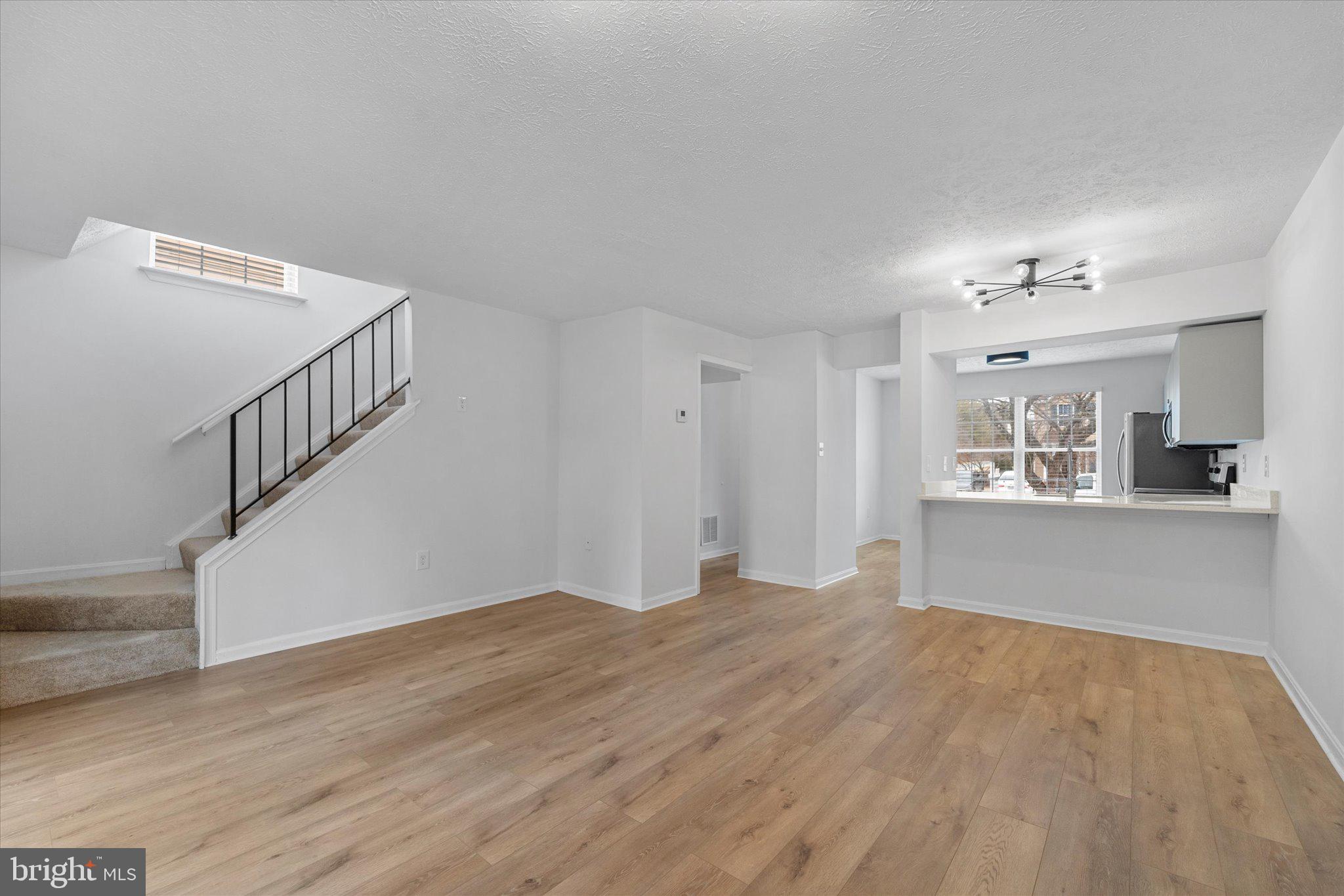 EXETER - Residential