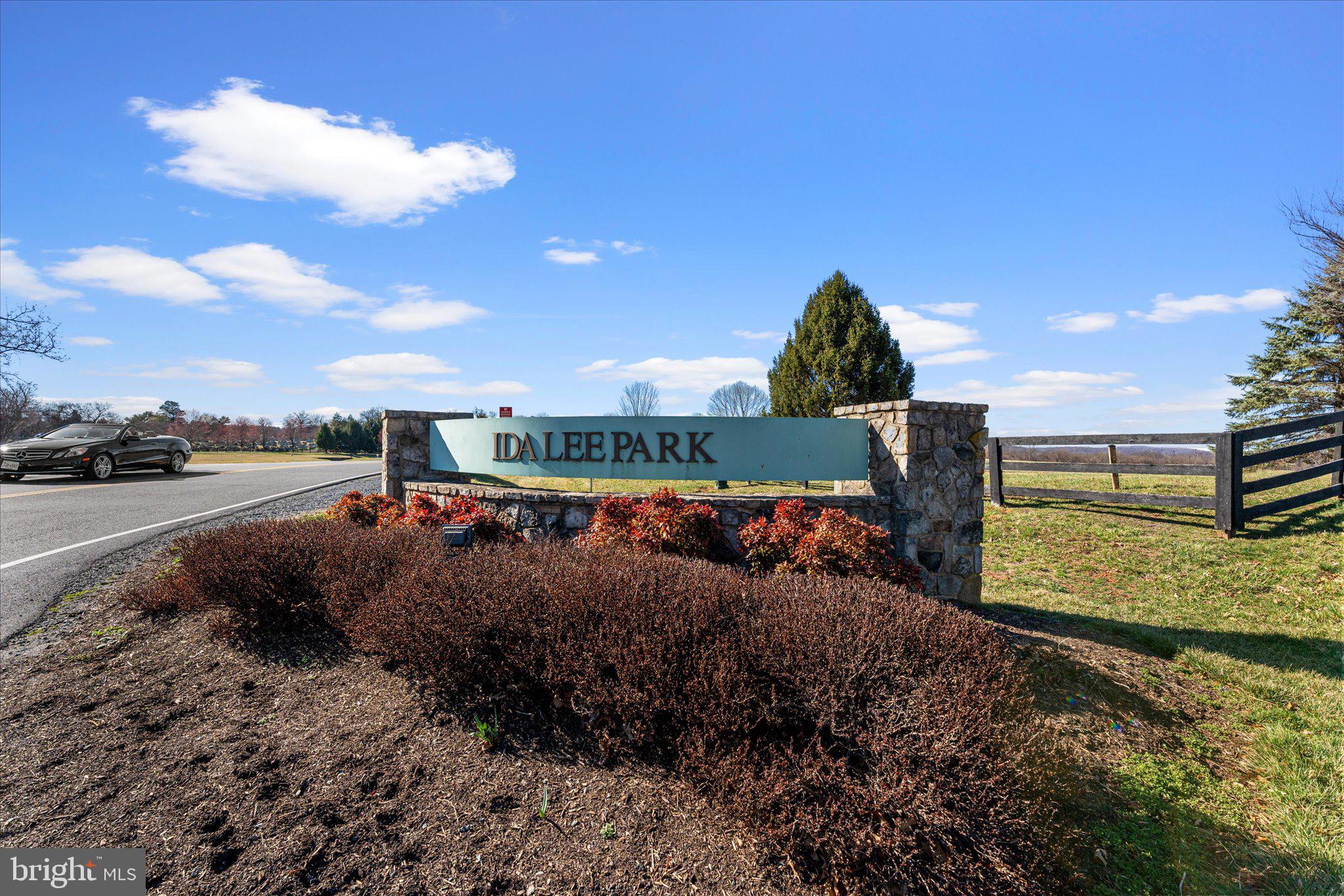 EXETER - Residential