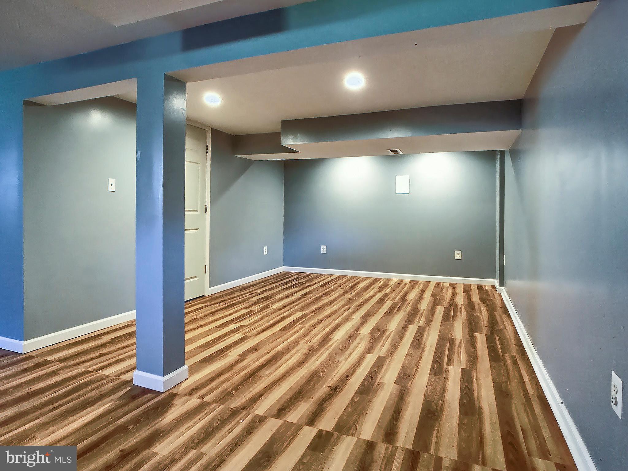 ADMIRAL HEIGHTS - Residential