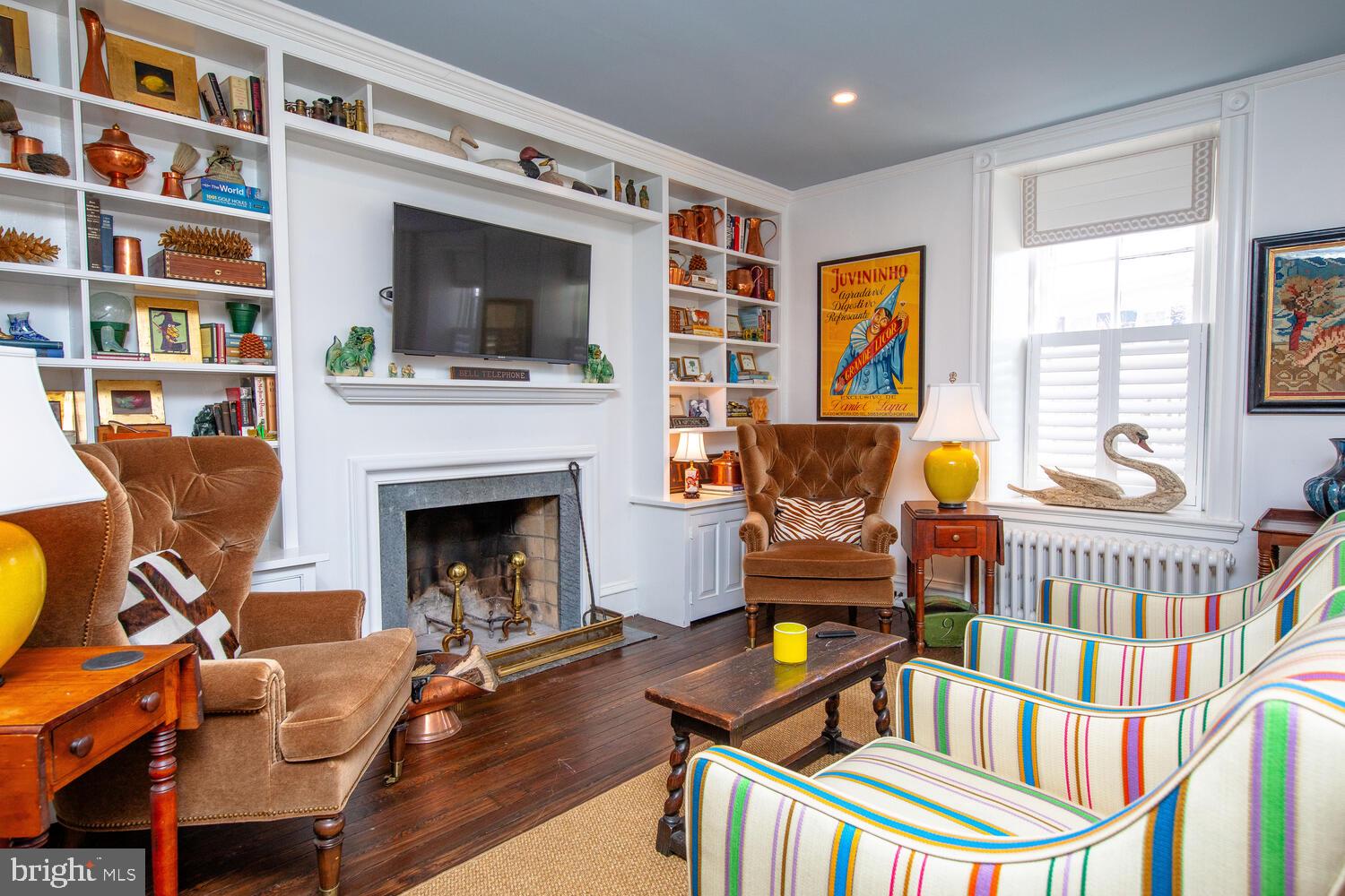 CHESTNUT HILL - Residential