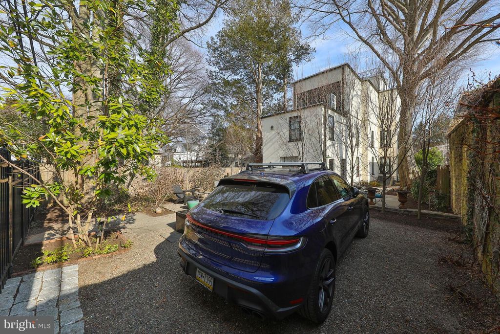 listing image 52