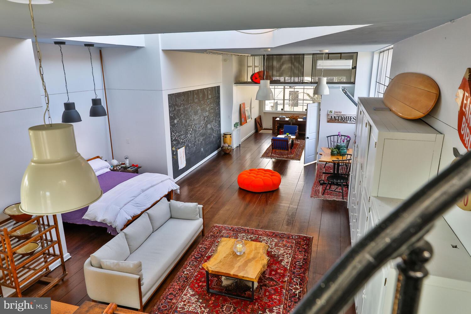 CHESTNUT HILL - Residential
