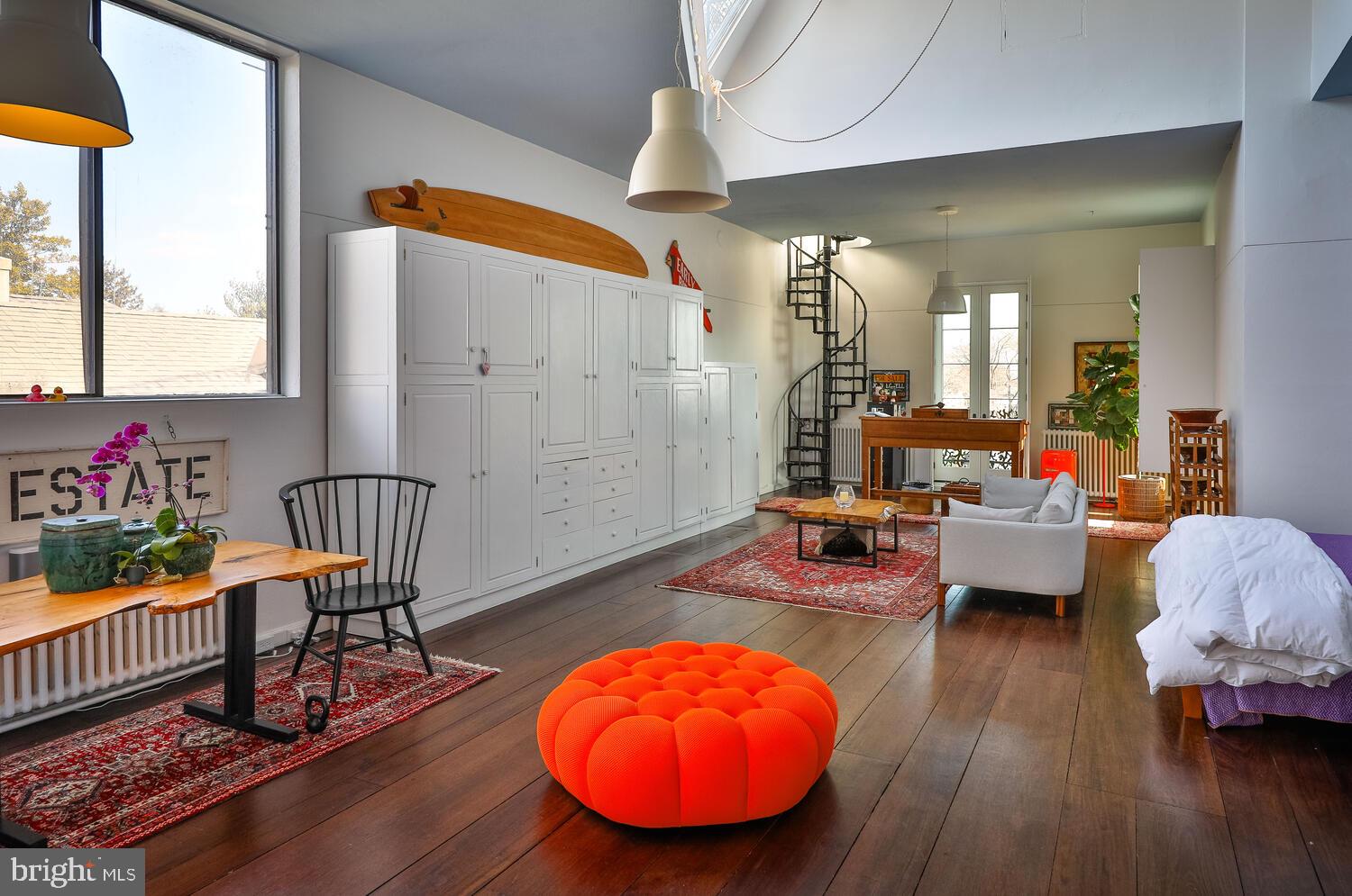 CHESTNUT HILL - Residential