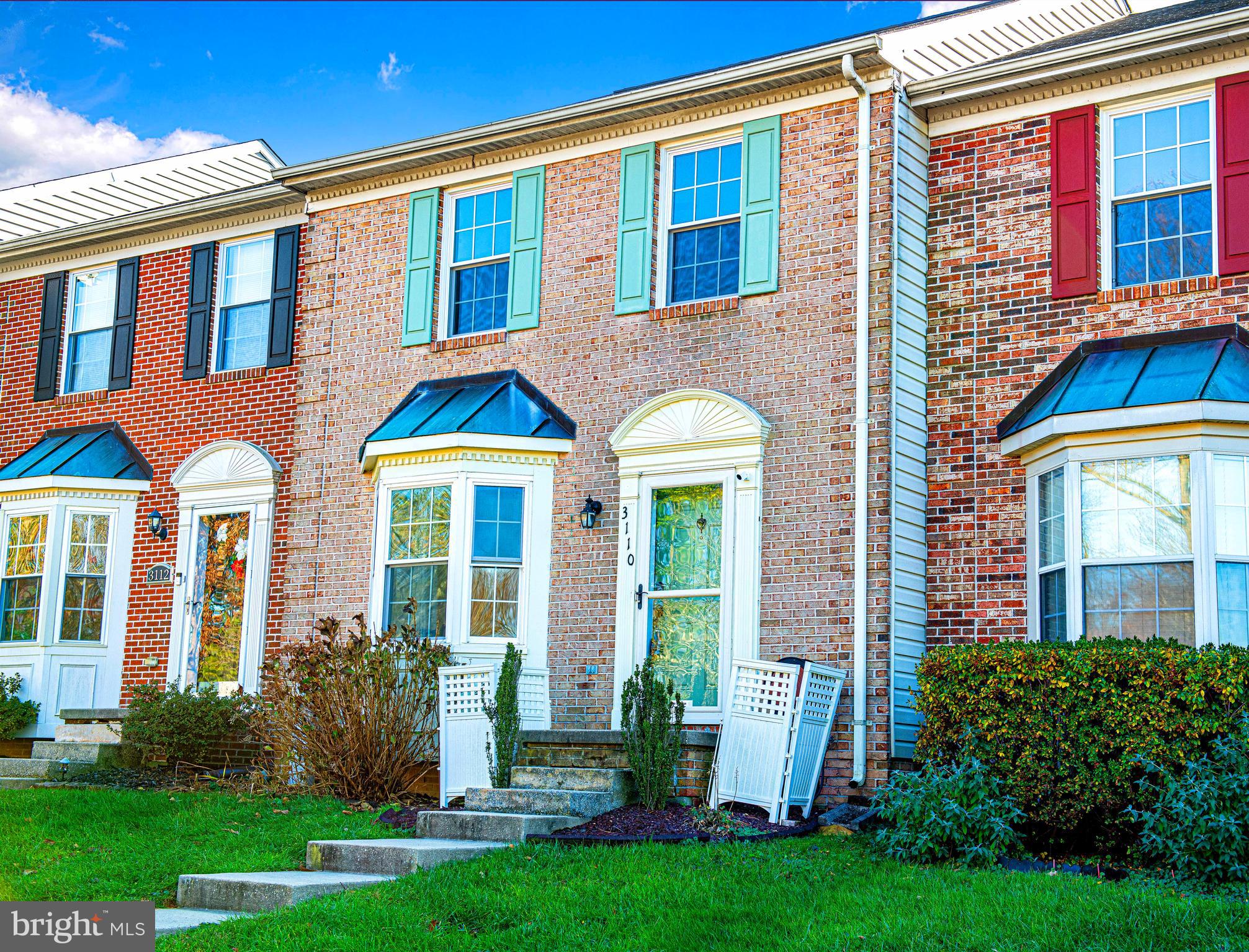 CONSTANT FRIENDSHIP - Residential