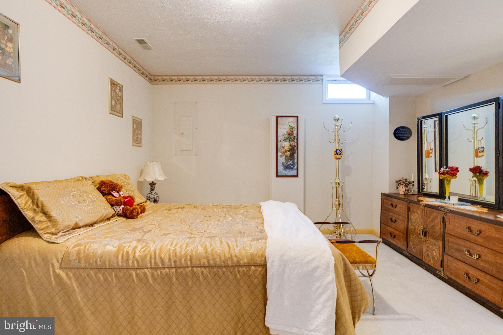 WINTER OAKS - Residential