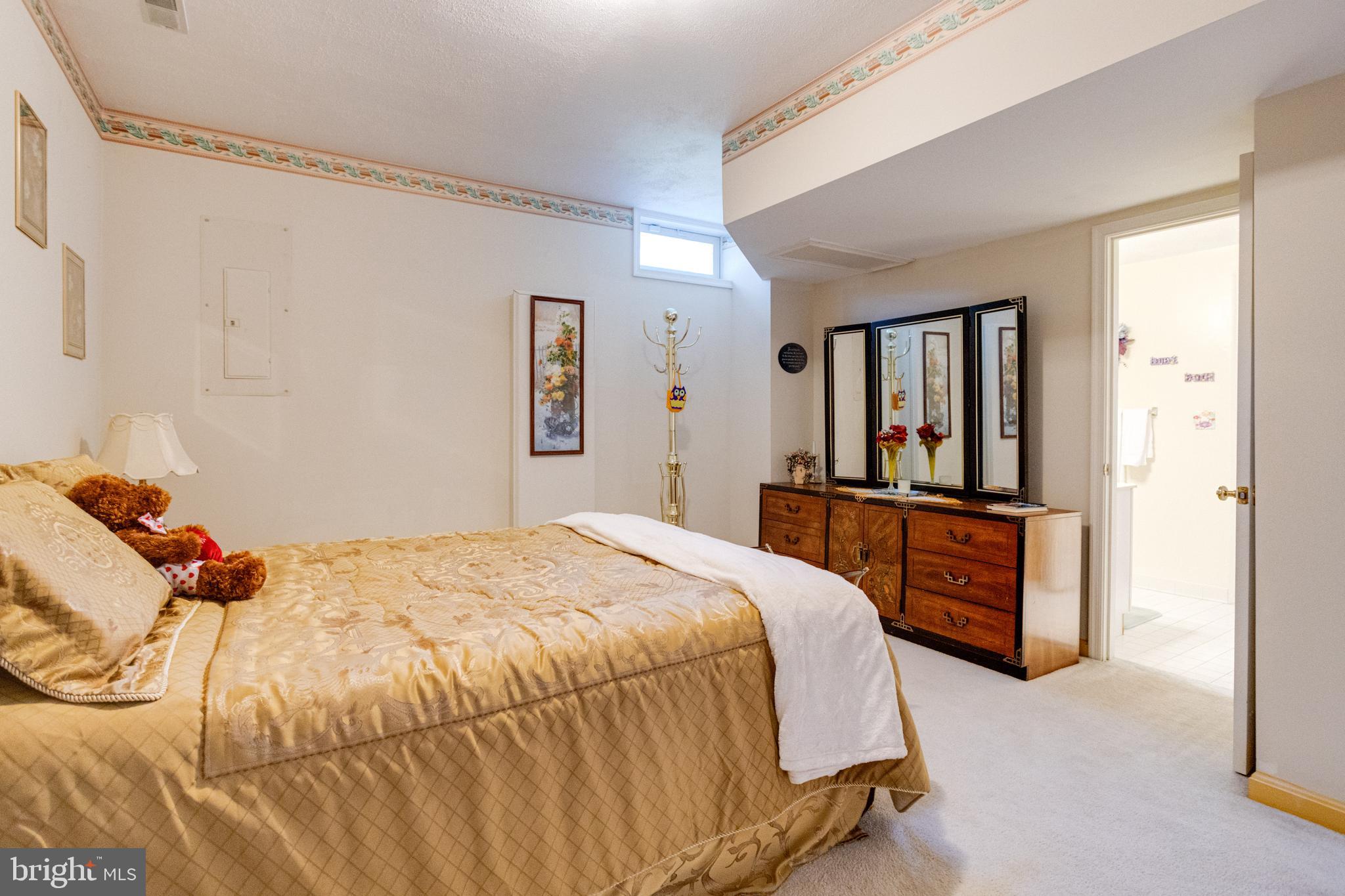 WINTER OAKS - Residential