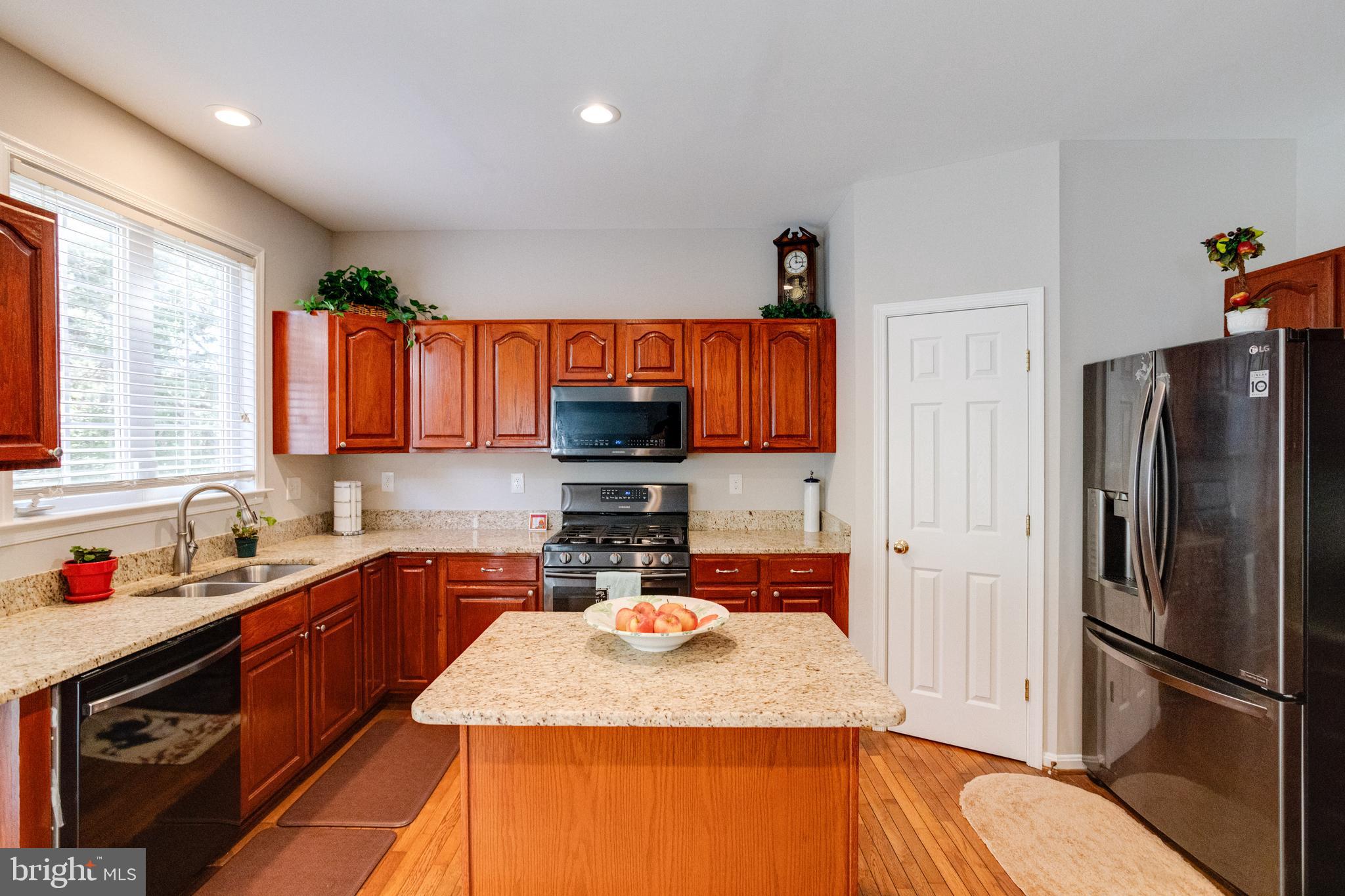 WINTER OAKS - Residential