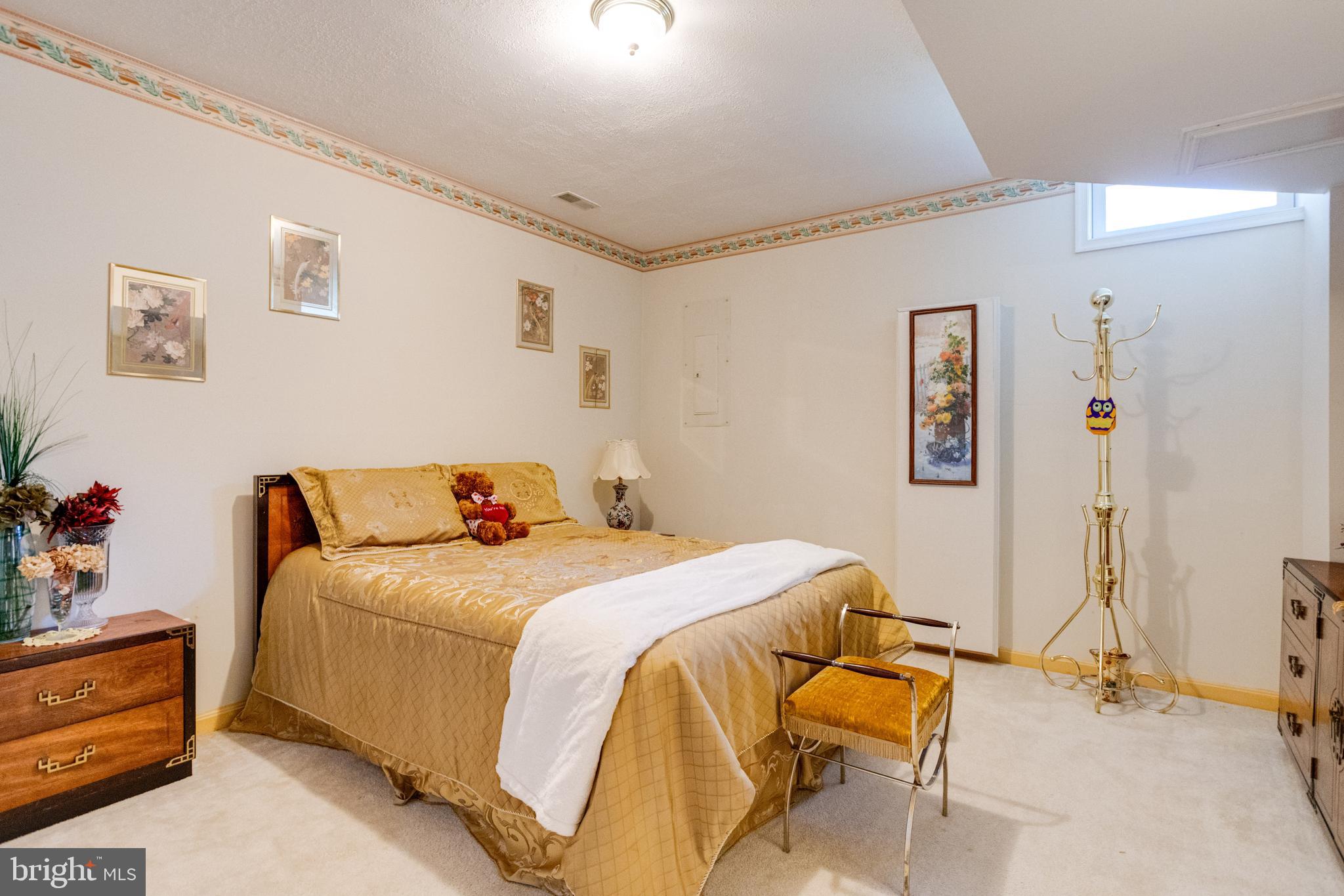 WINTER OAKS - Residential