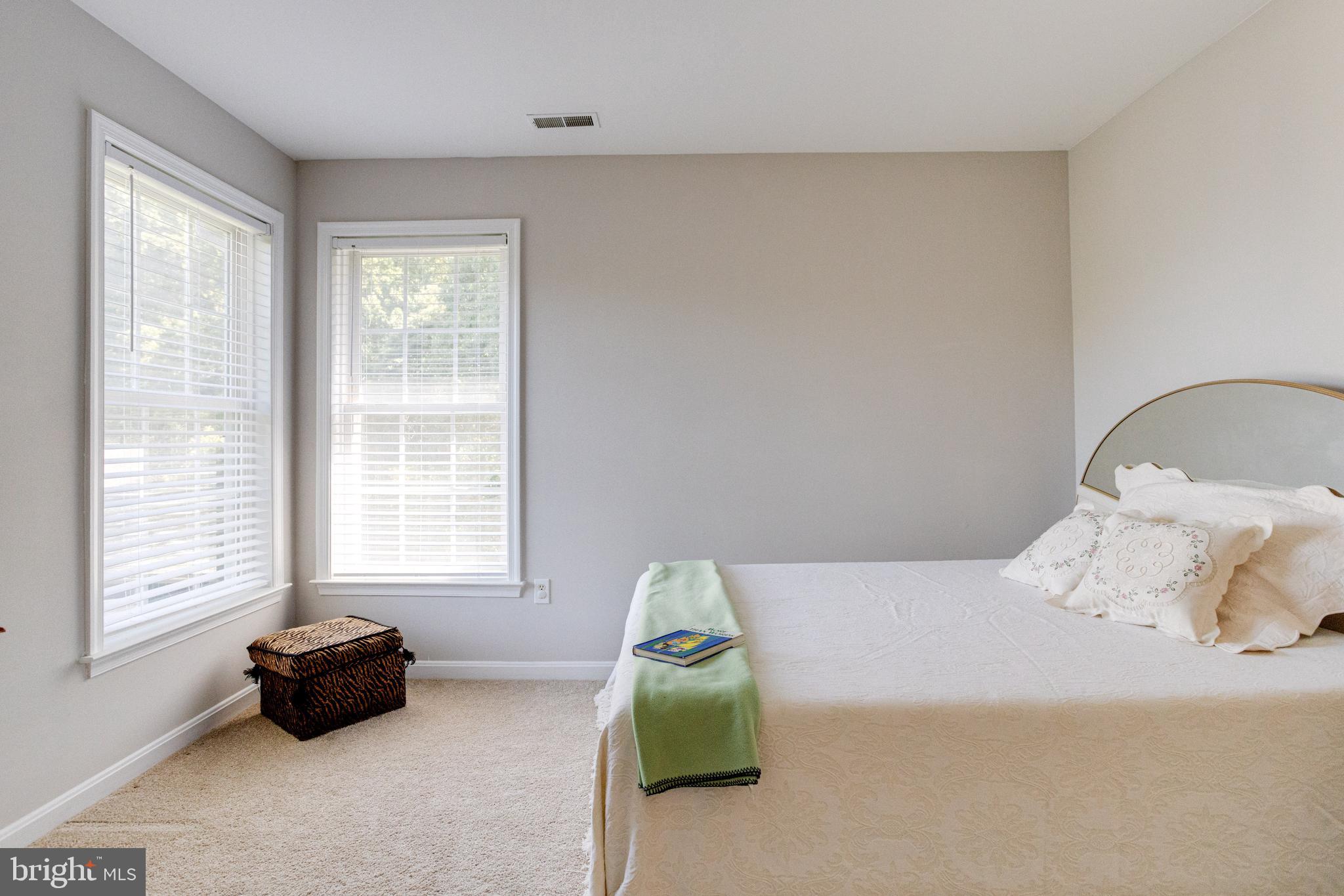 WINTER OAKS - Residential