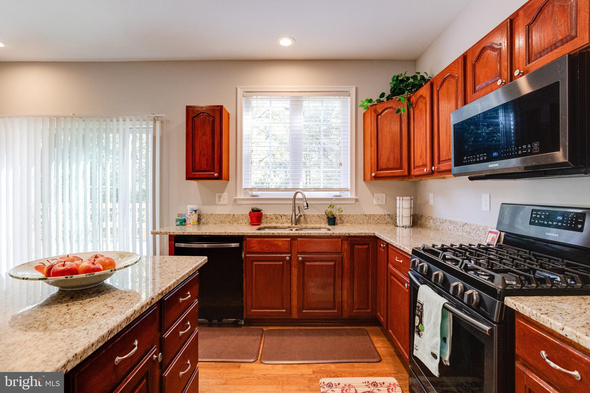 WINTER OAKS - Residential