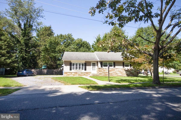 210 GIRARD RD S, GLASSBORO, NJ 08028 - Image d7416800aaf7e21b0b5af7ebe45fa7d2/1046911683