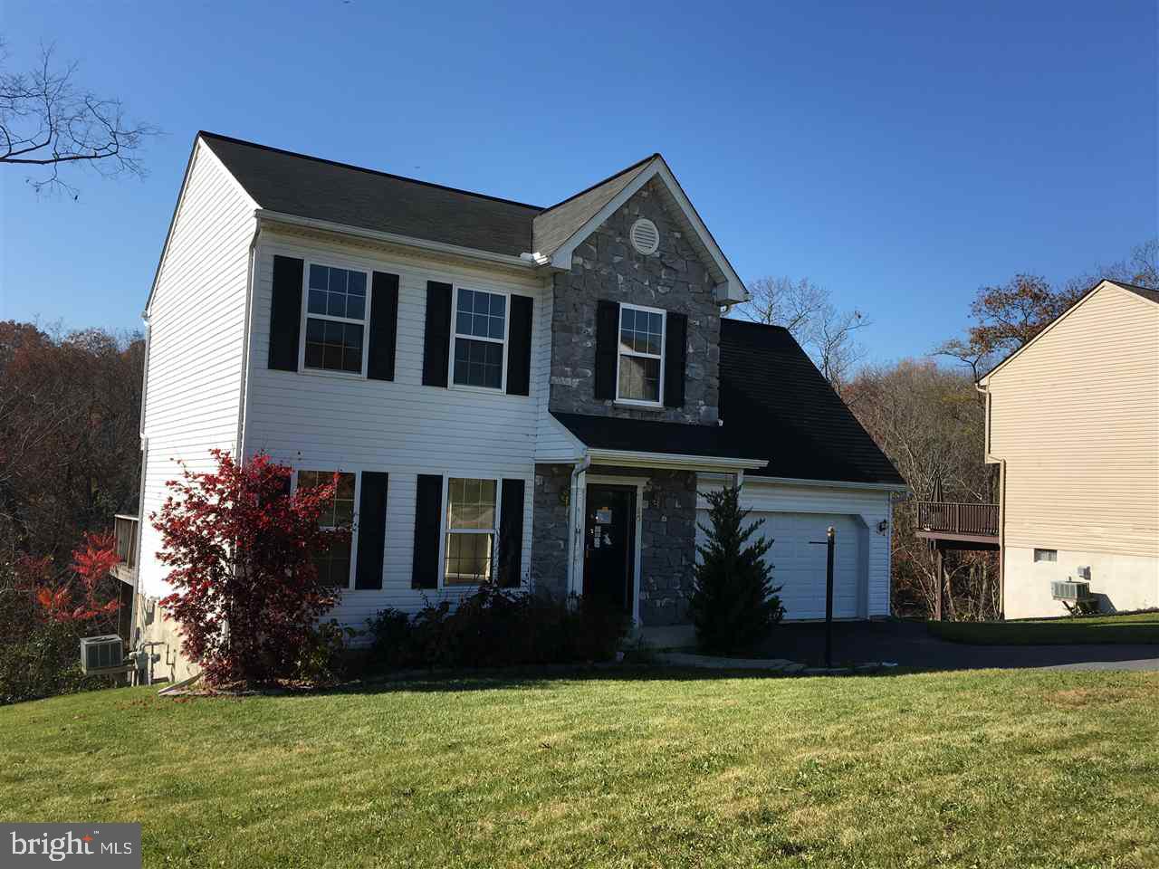 ASBURY POINTE - Residential