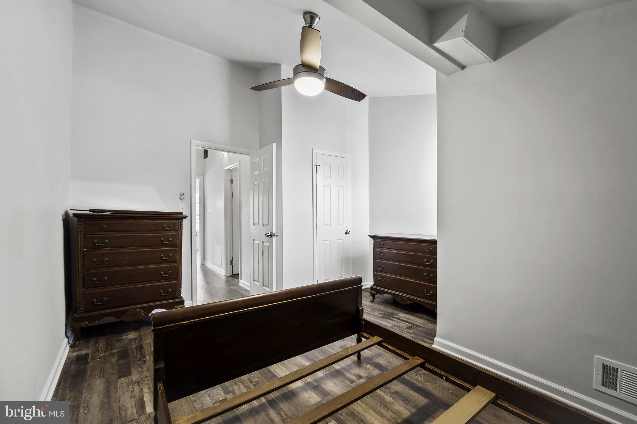 UNION SQUARE - Residential Lease