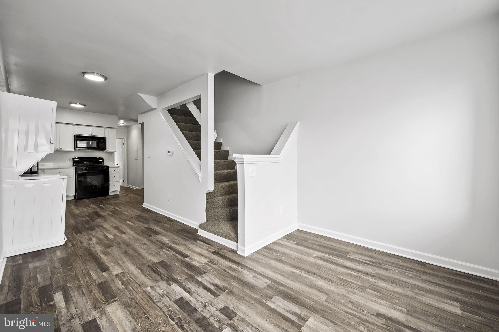 UNION SQUARE - Residential Lease