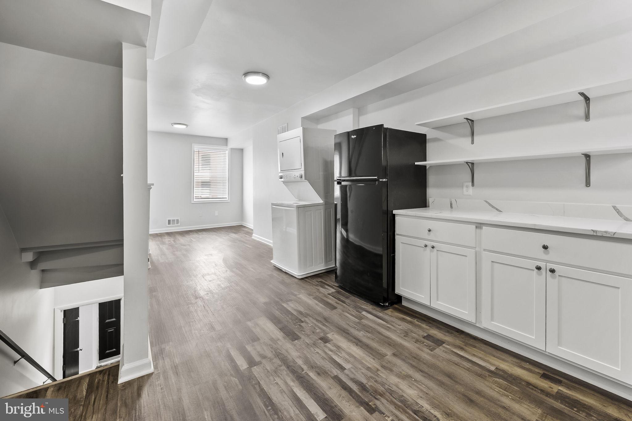 UNION SQUARE - Residential Lease