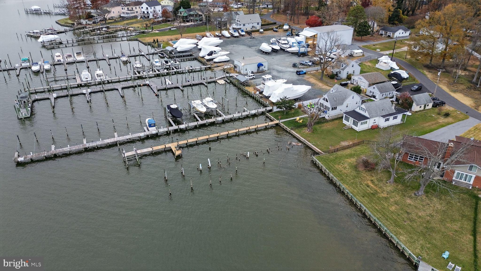 BOWLEYS QUARTERS - Residential